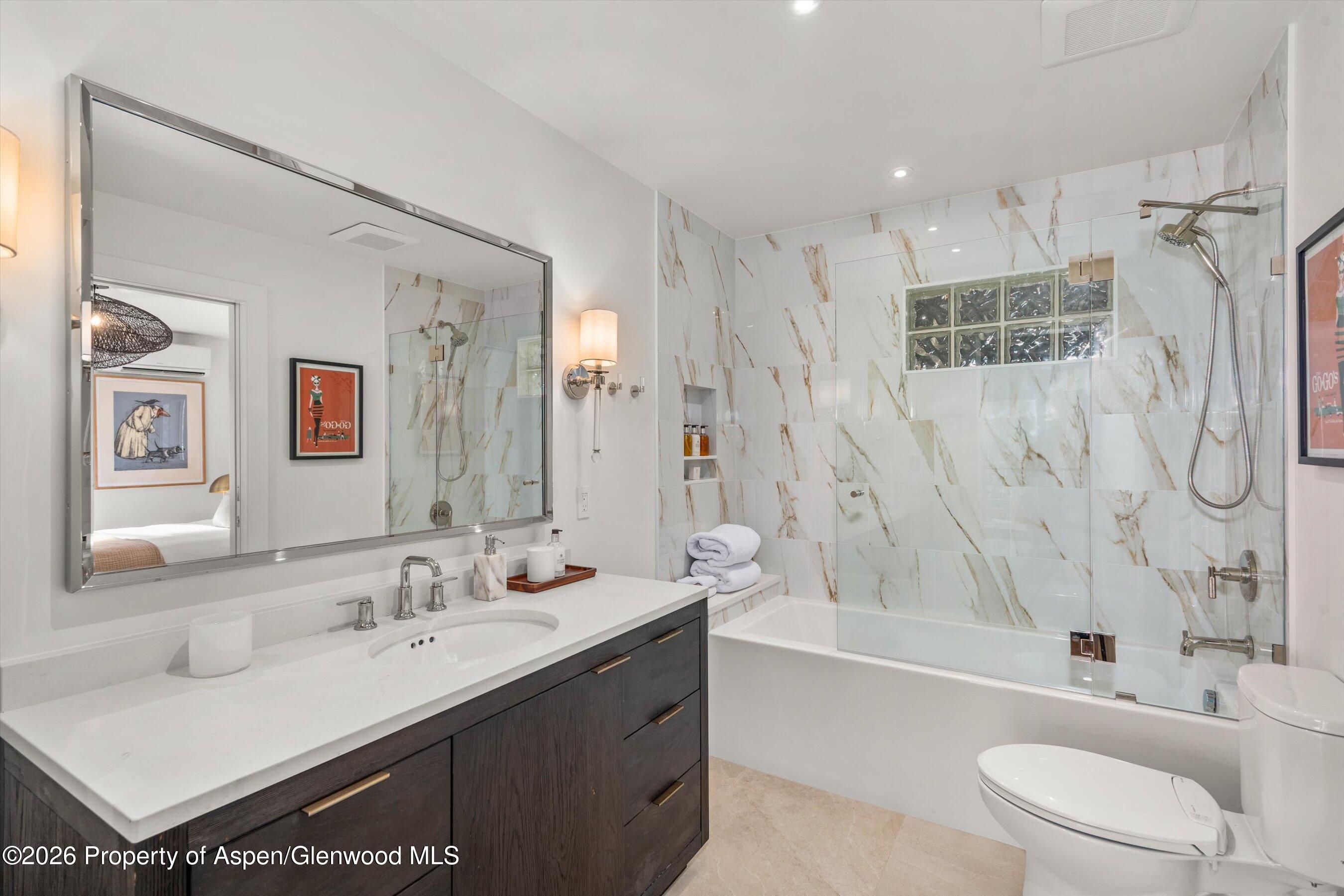 193637 Property Photo 33
