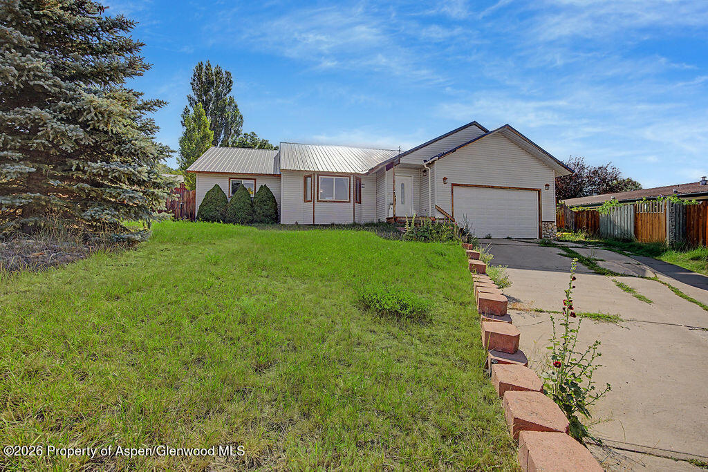 1139 Wilson Circle Property Photo 2
