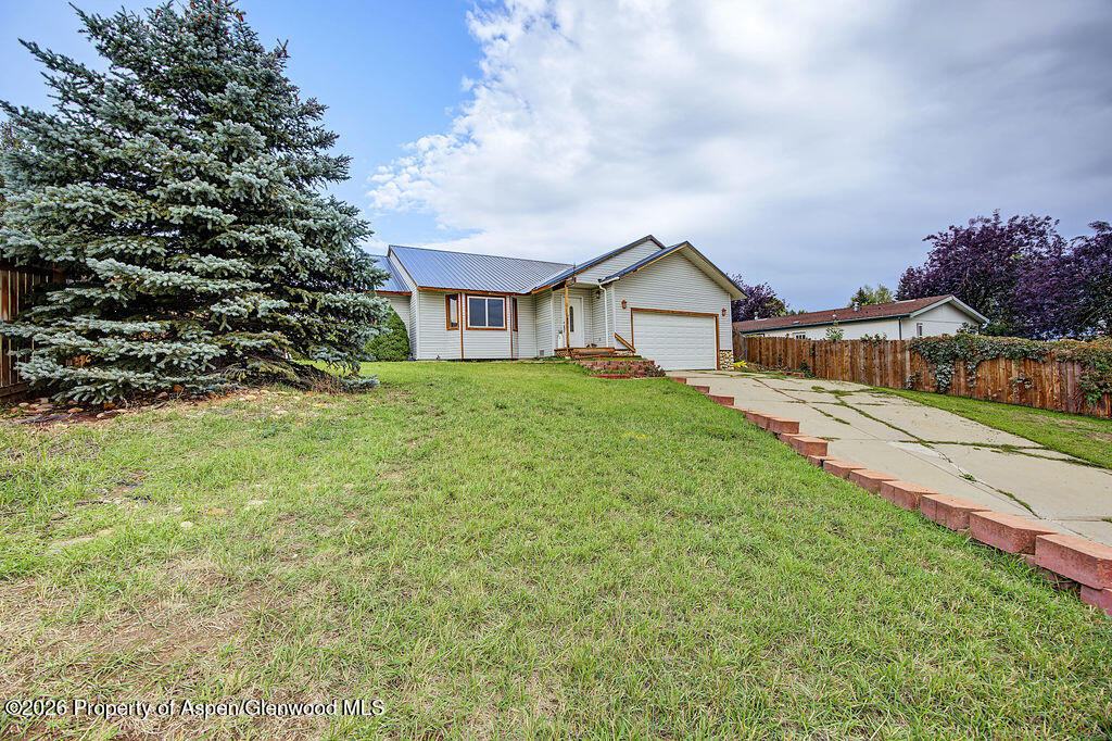 1139 Wilson Circle Property Photo 2
