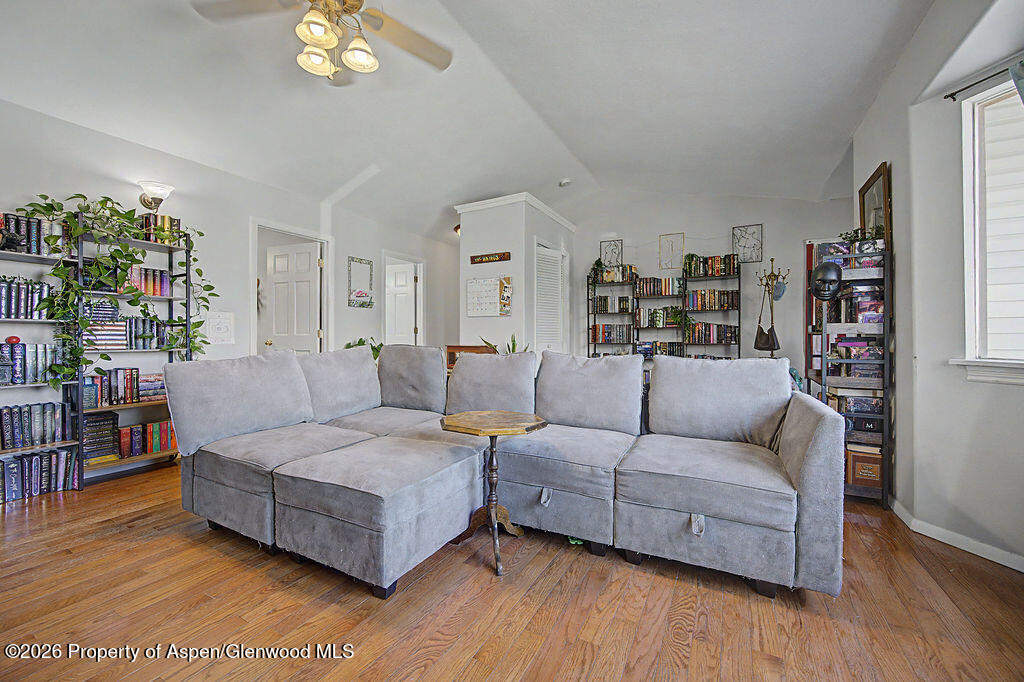 1139 Wilson Circle Property Photo 9