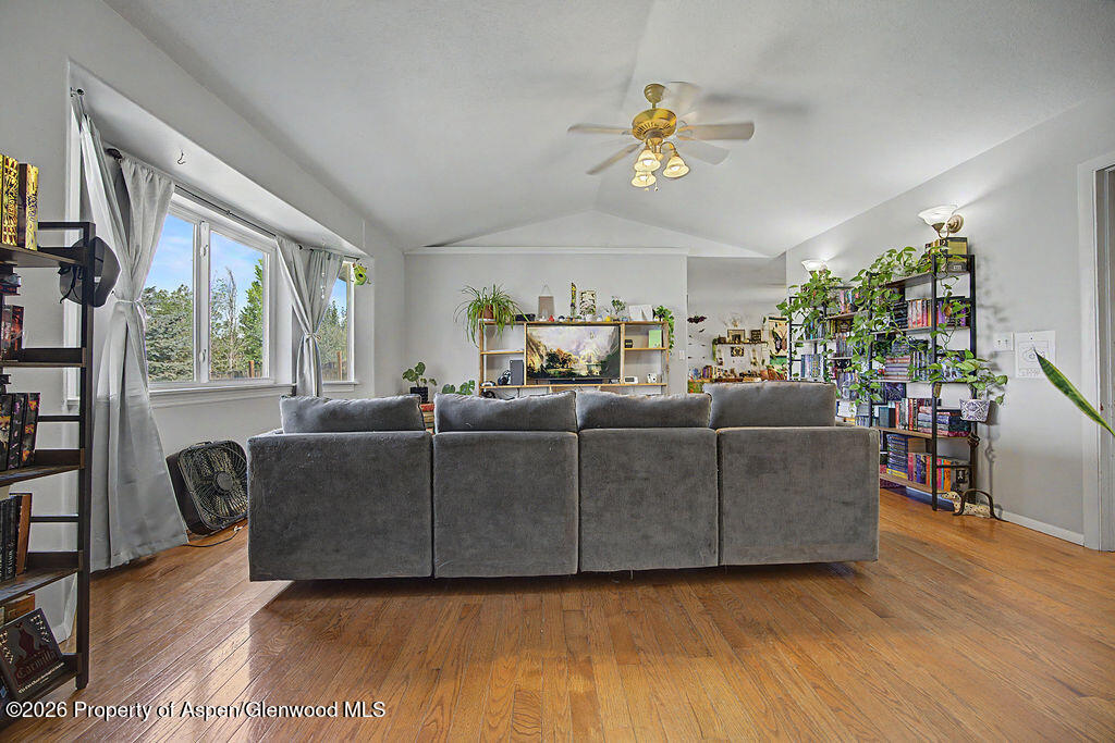 1139 Wilson Circle Property Photo 12