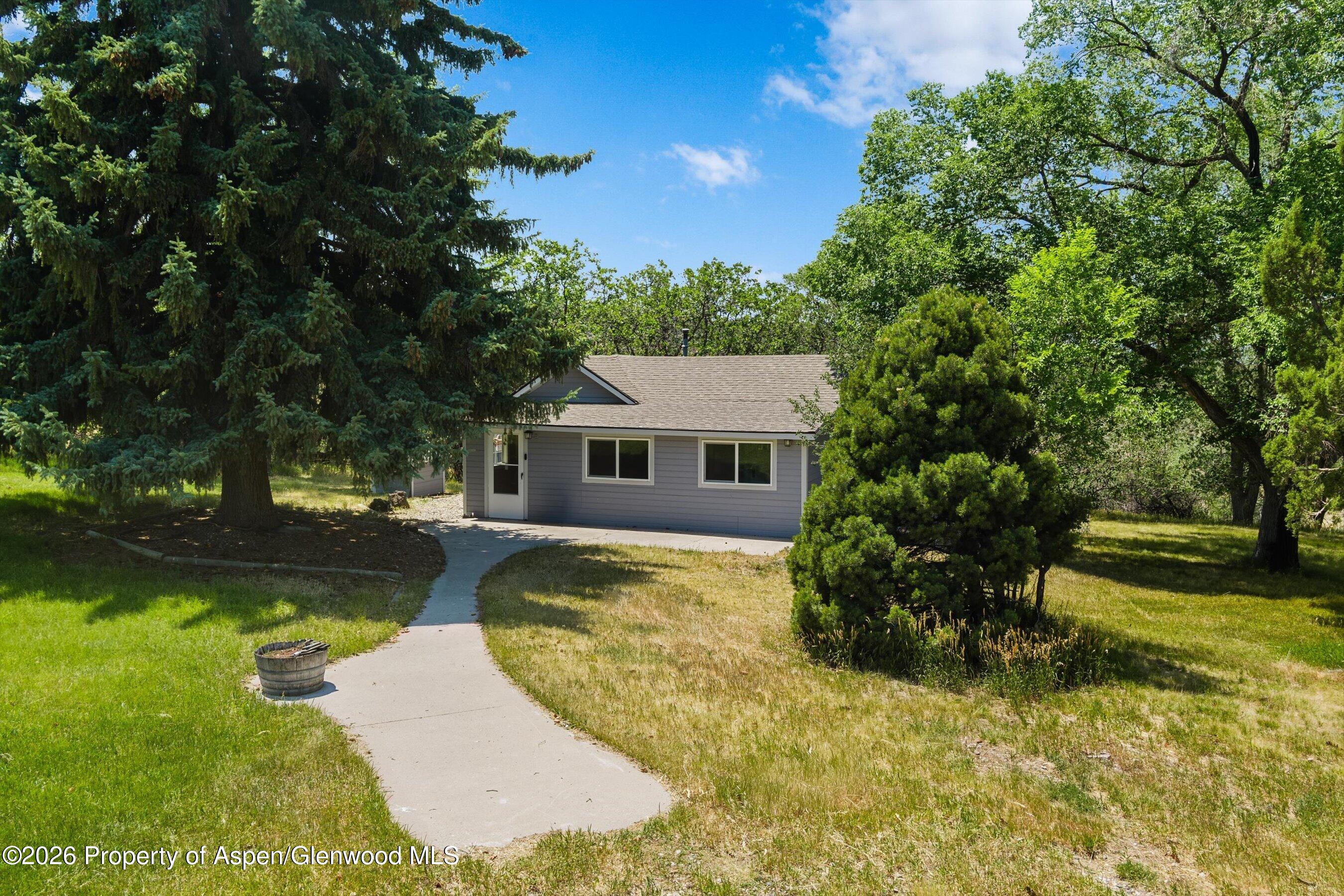 245 County Road 338 Property Photo 8
