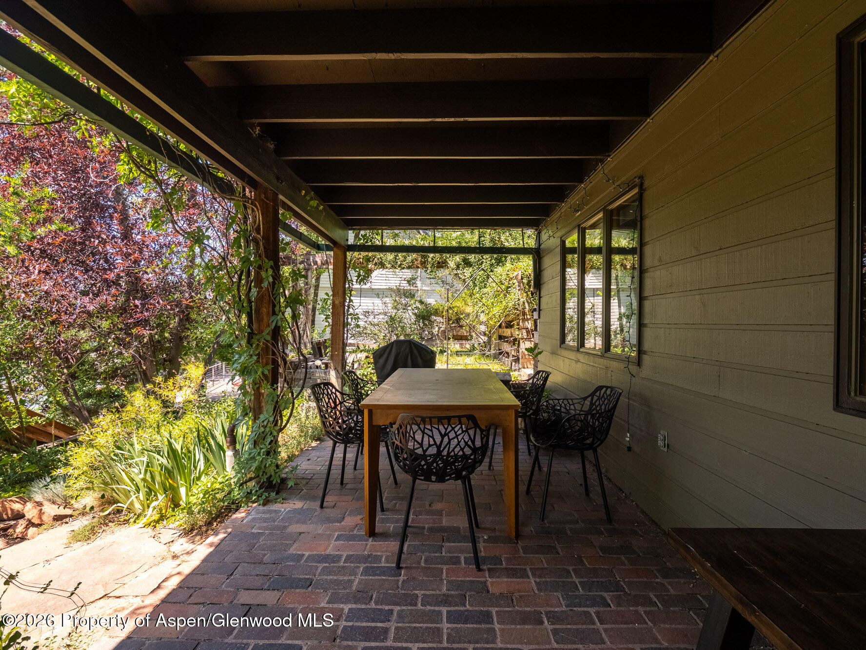 216 E Homestead Drive Property Photo 40