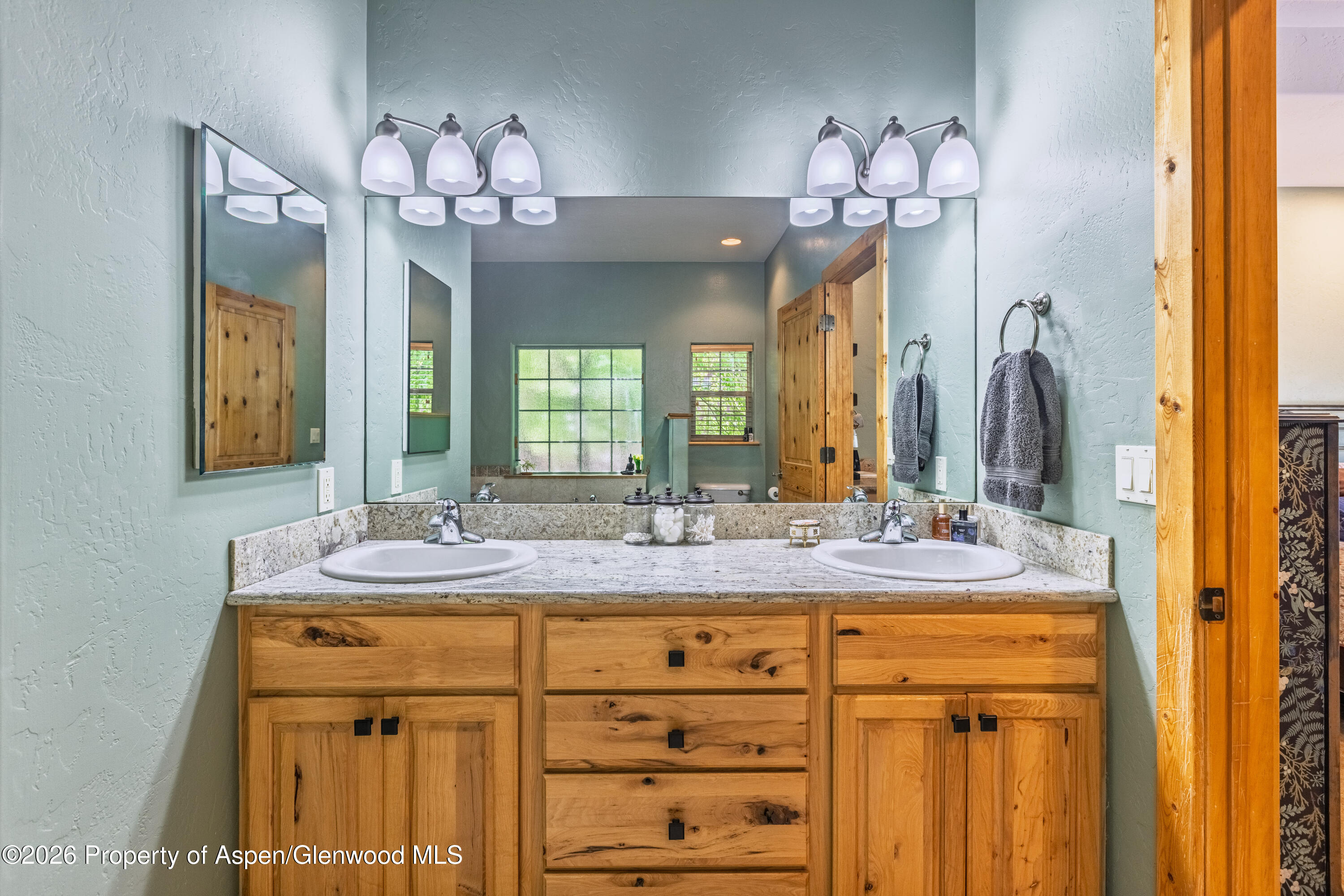 248 Blackhawk Drive Property Photo 18