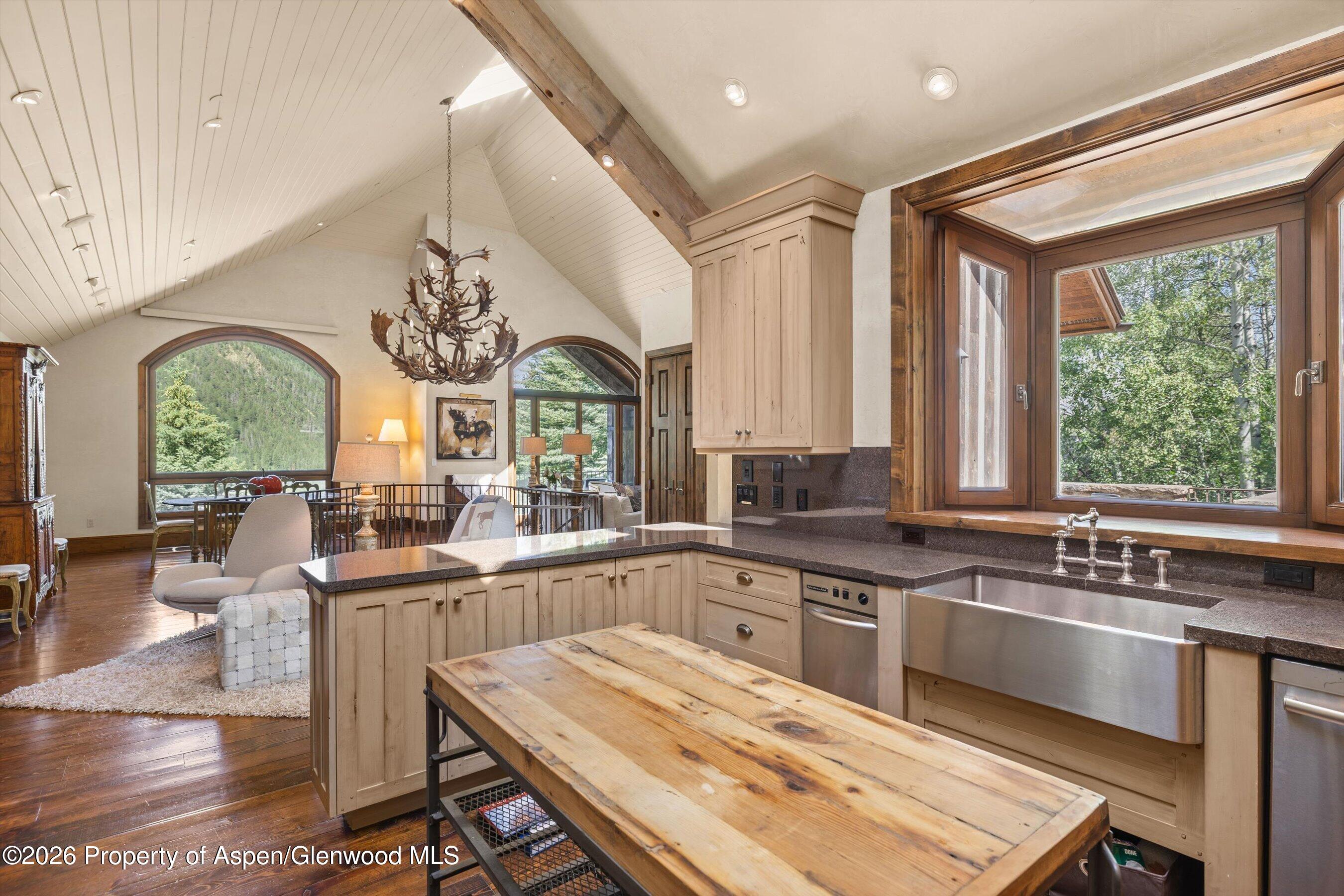 268 Mountain Laurel Drive Property Photo 12