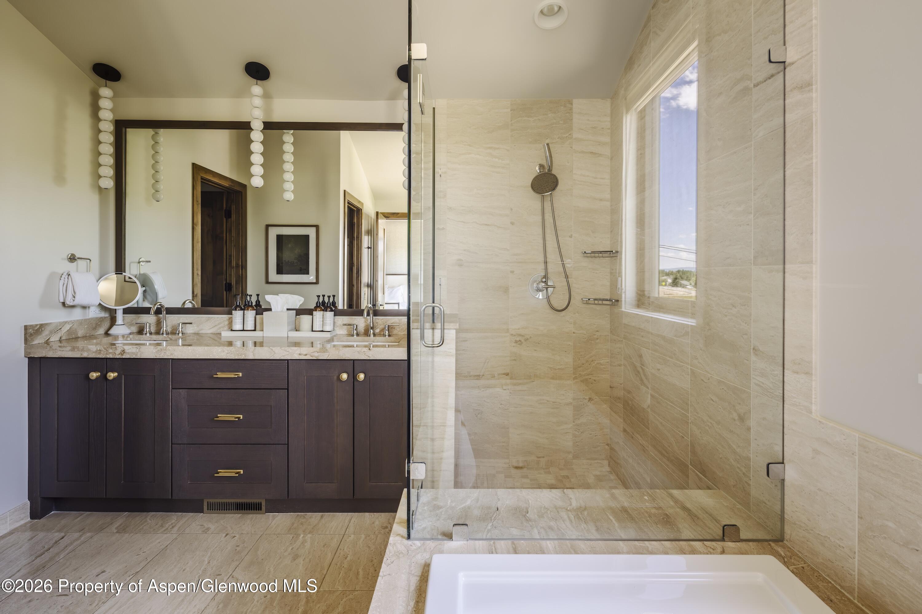 1468 Bangtail Way C Property Photo 20