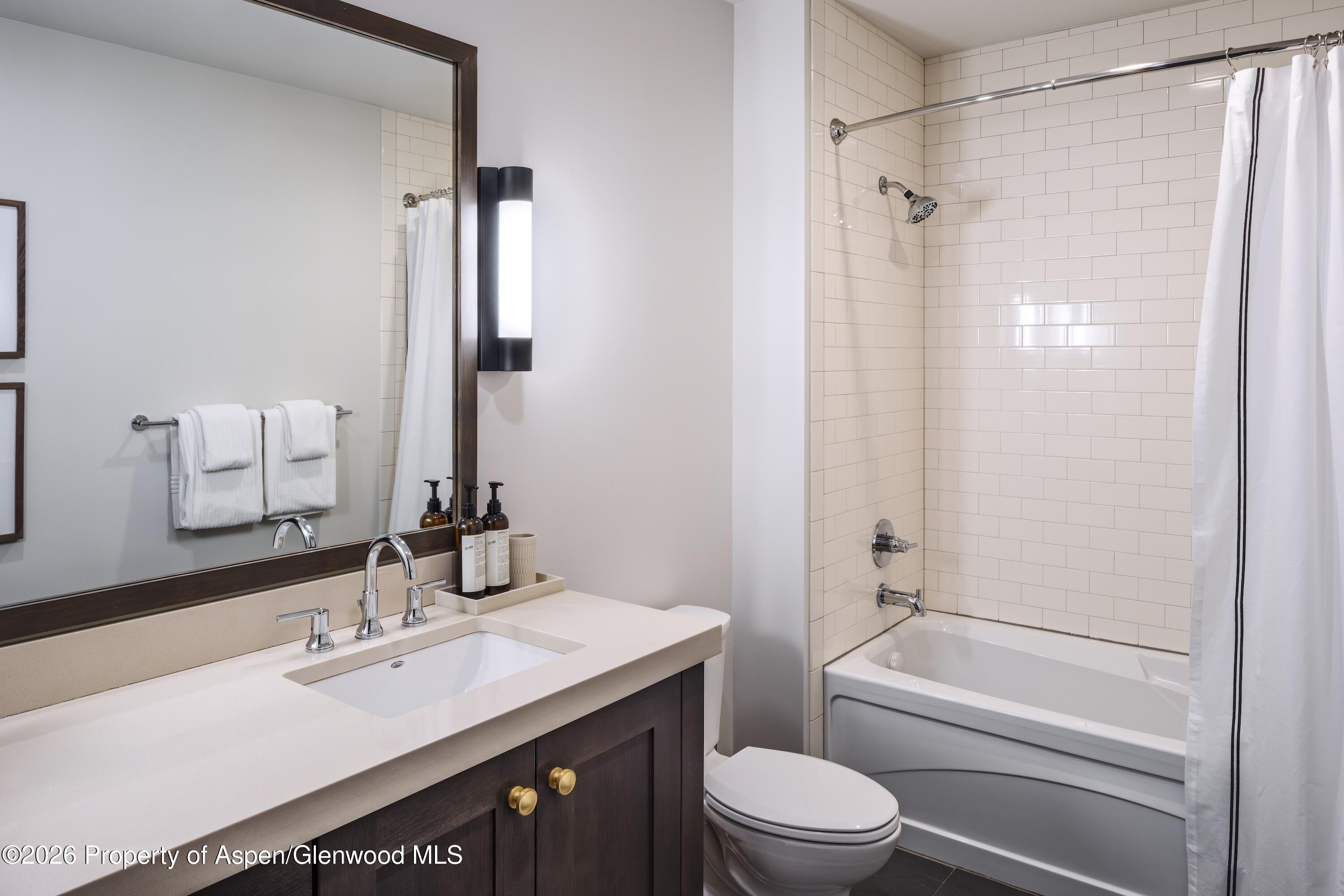 1468 Bangtail Way C Property Photo 27