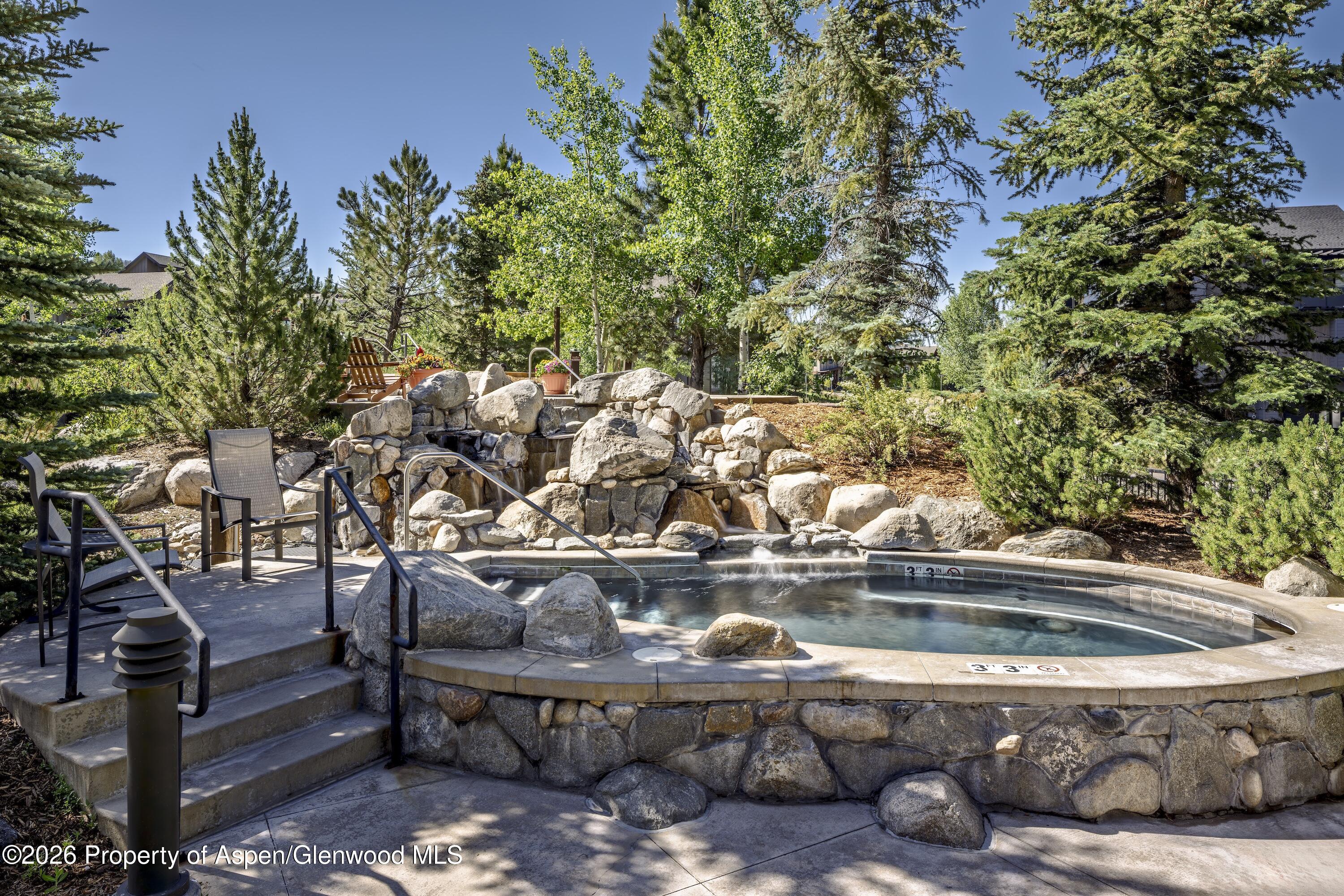 1468 Bangtail Way C Property Photo 34