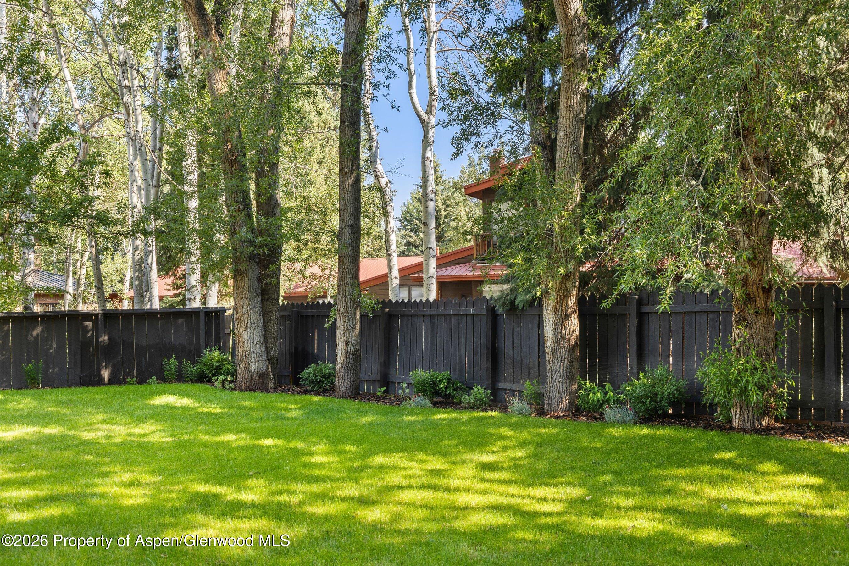 980 Cemetery Lane Property Photo 27
