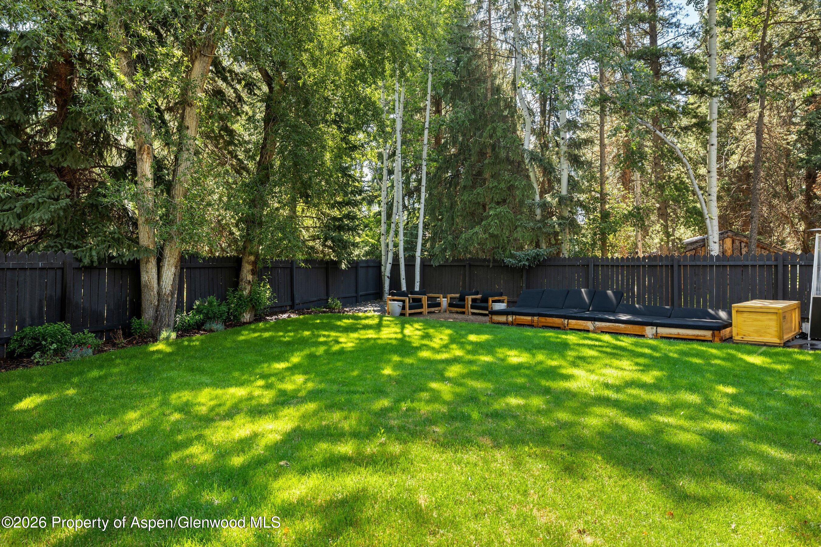 980 Cemetery Lane Property Photo 29
