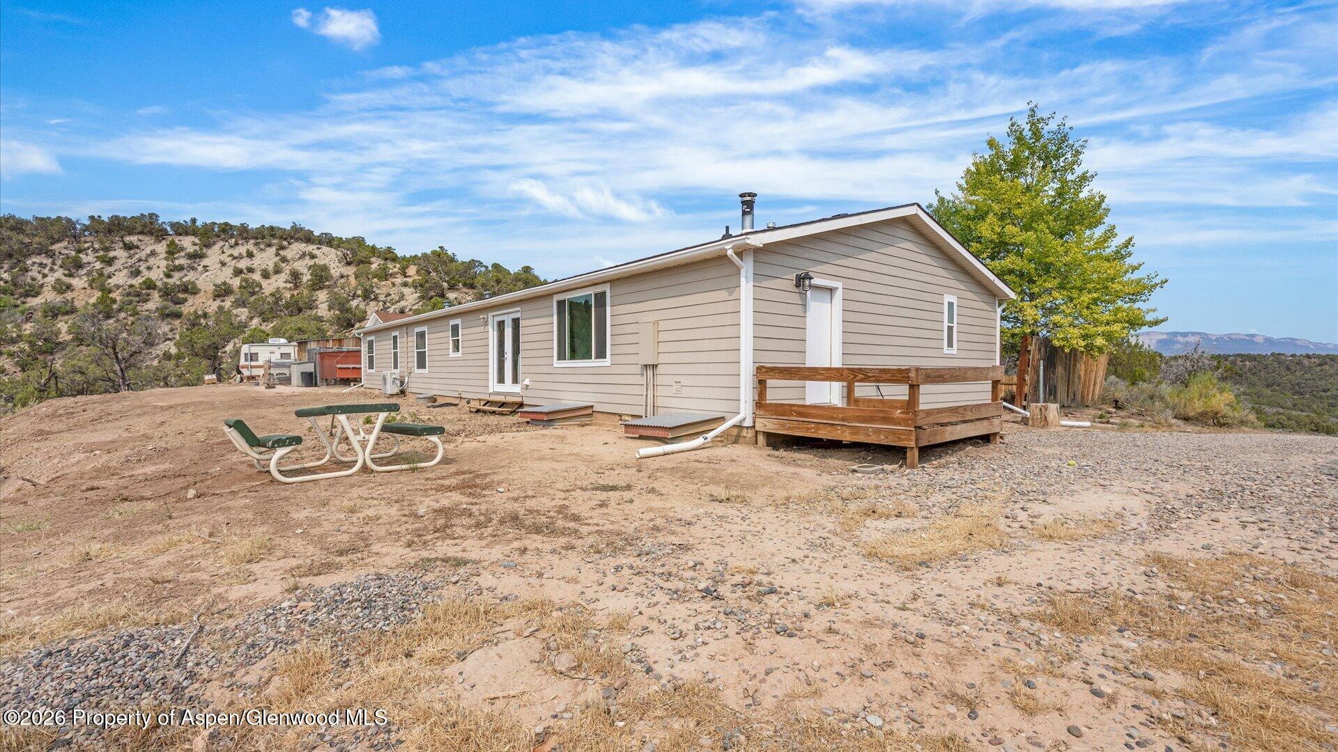 2055 Grass Mesa Road Property Photo 1