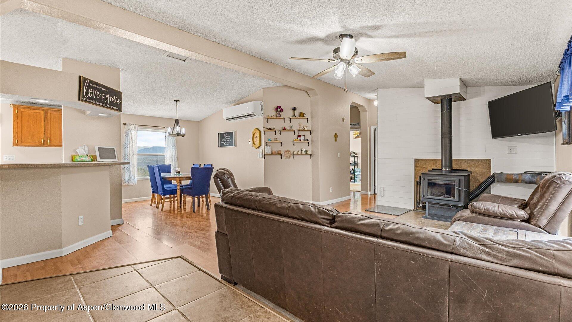 2055 Grass Mesa Road Property Photo 3