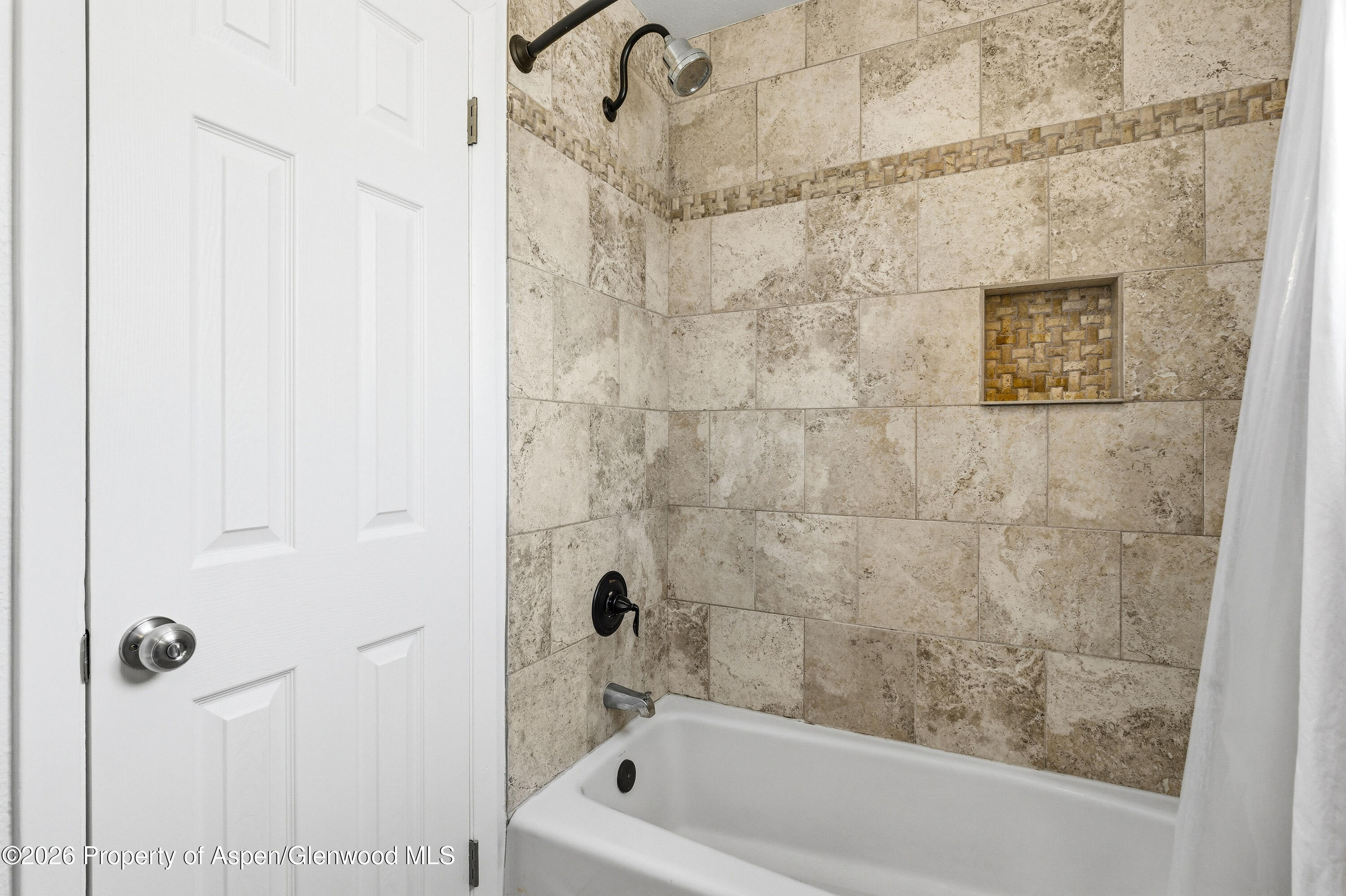 414 2nd Street Property Photo 23