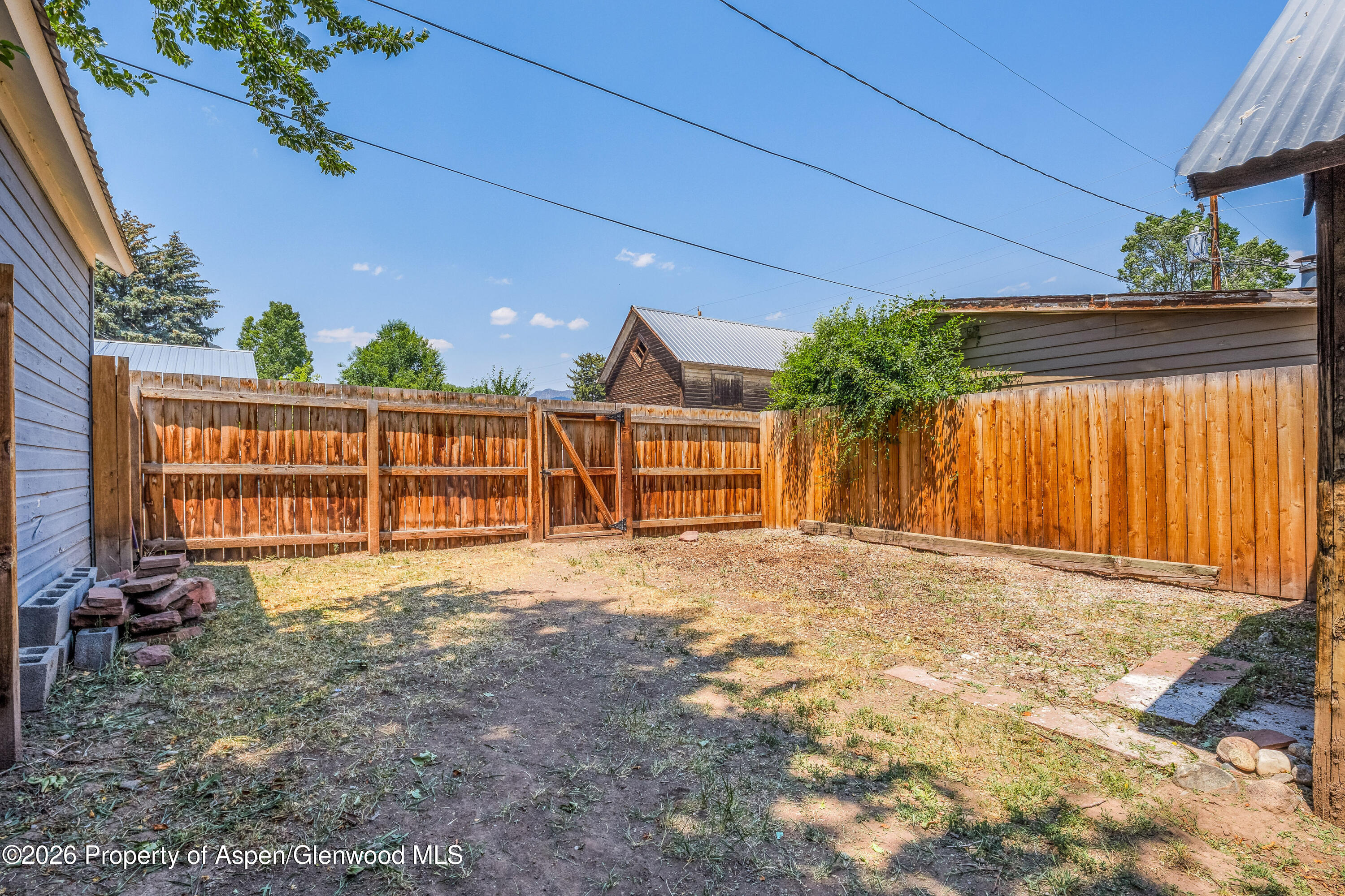 414 2nd Street Property Photo 38