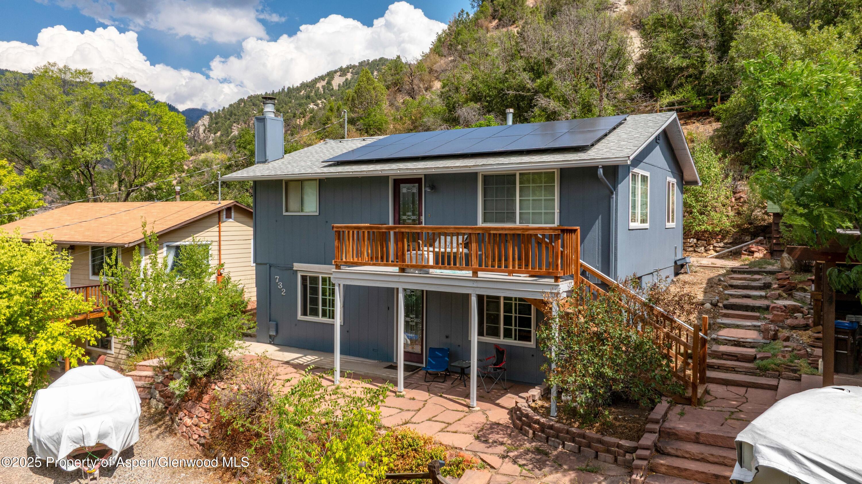 732 Minter Avenue Property Photo 1