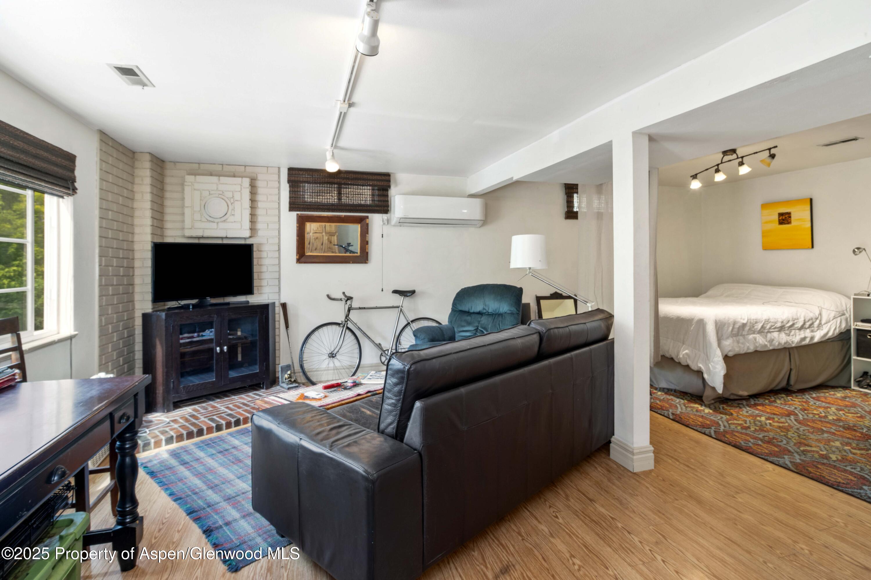 732 Minter Avenue Property Photo 10
