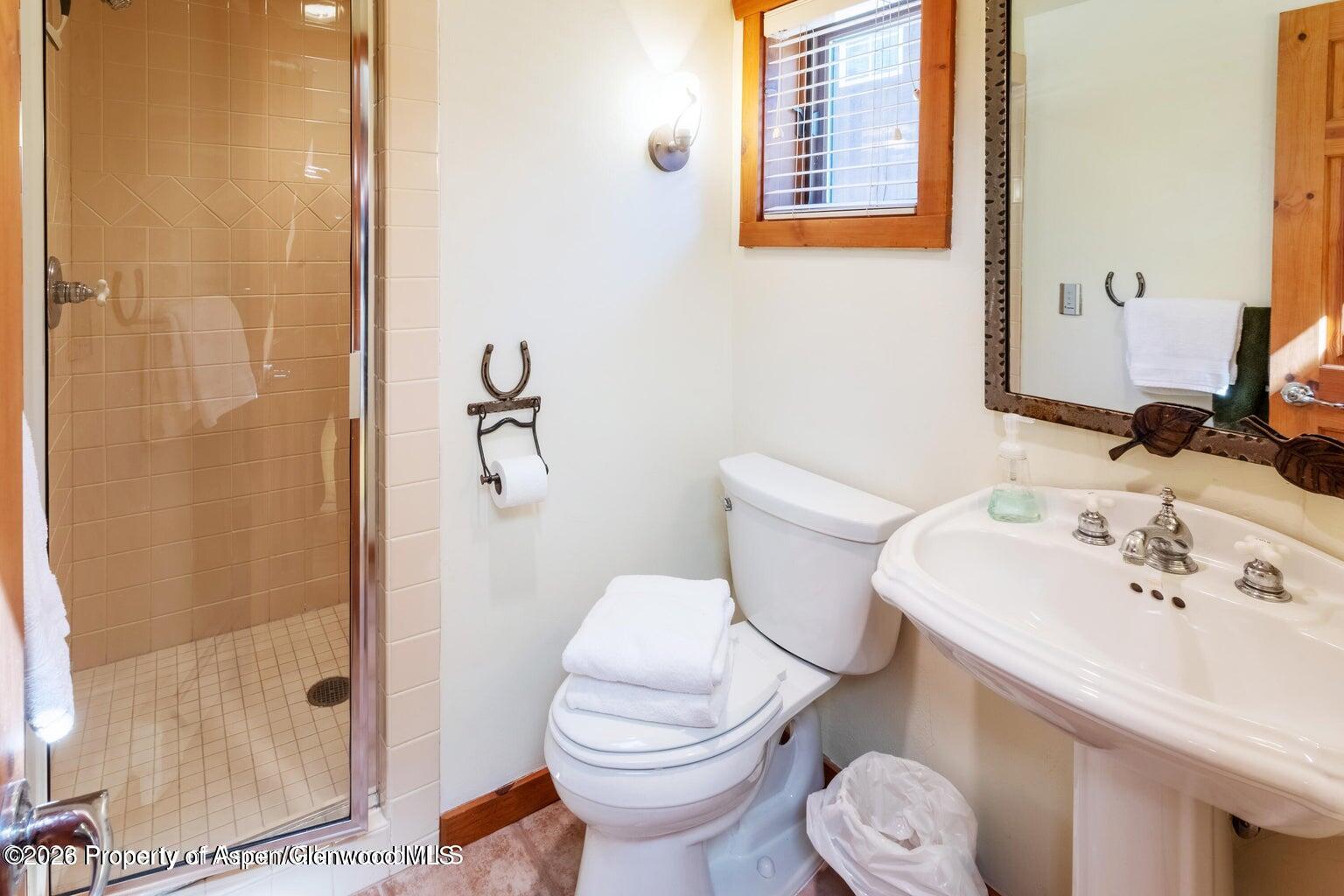 960 E Durant Avenue 7 Property Photo 5