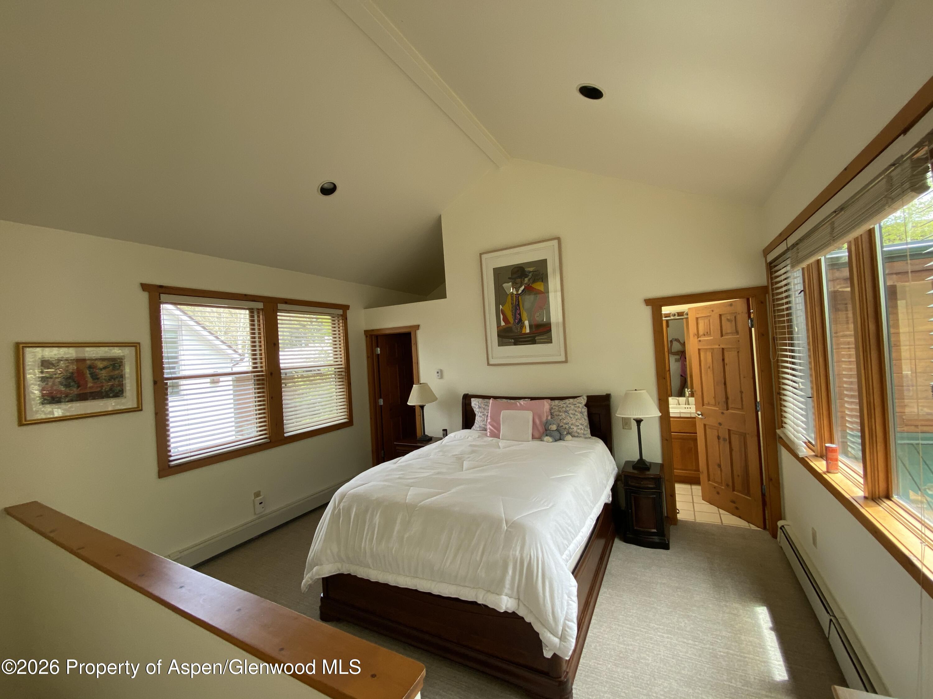 960 E Durant Avenue 7 Property Photo 6