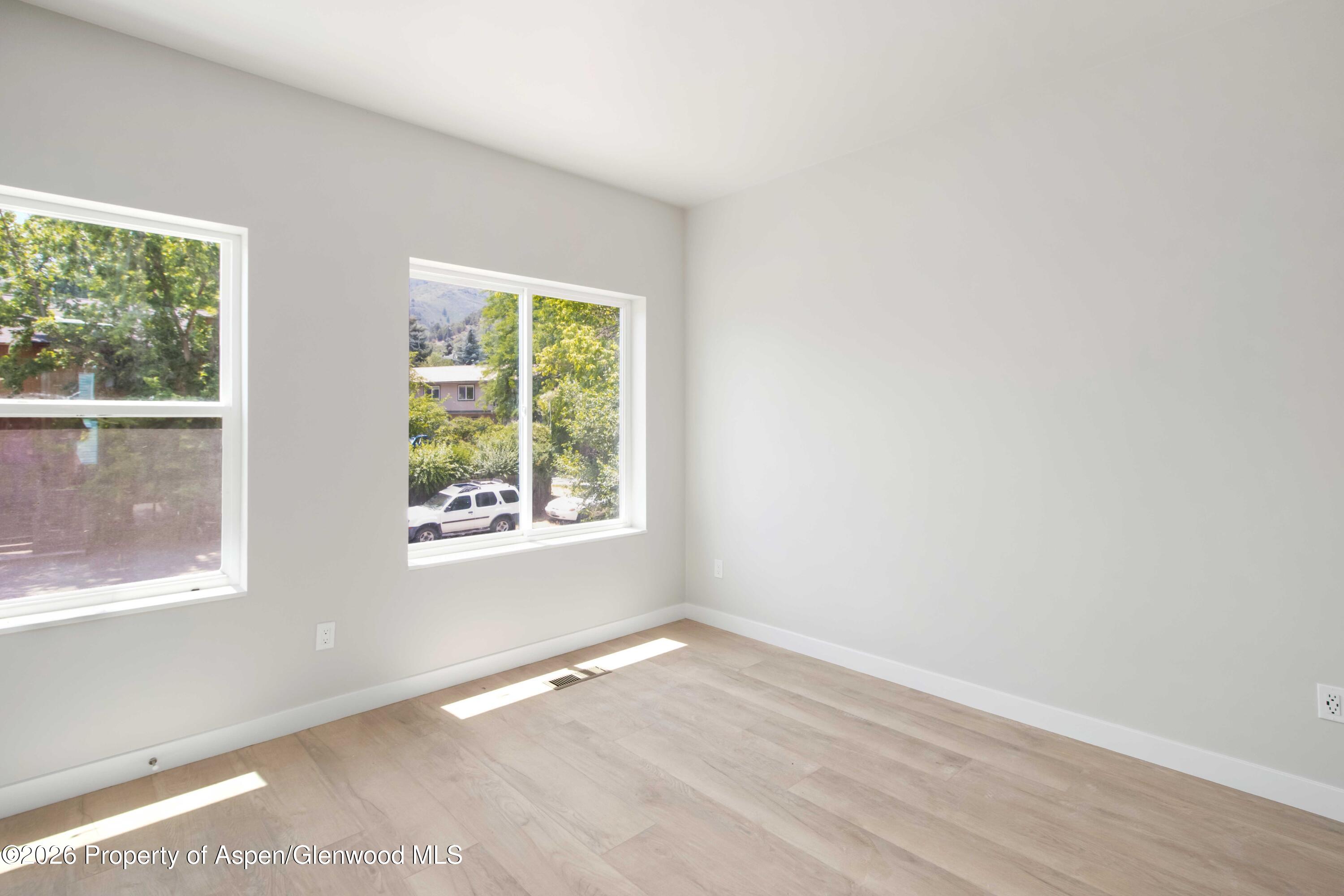 619 Overlin Drive 6-11 Property Photo 14