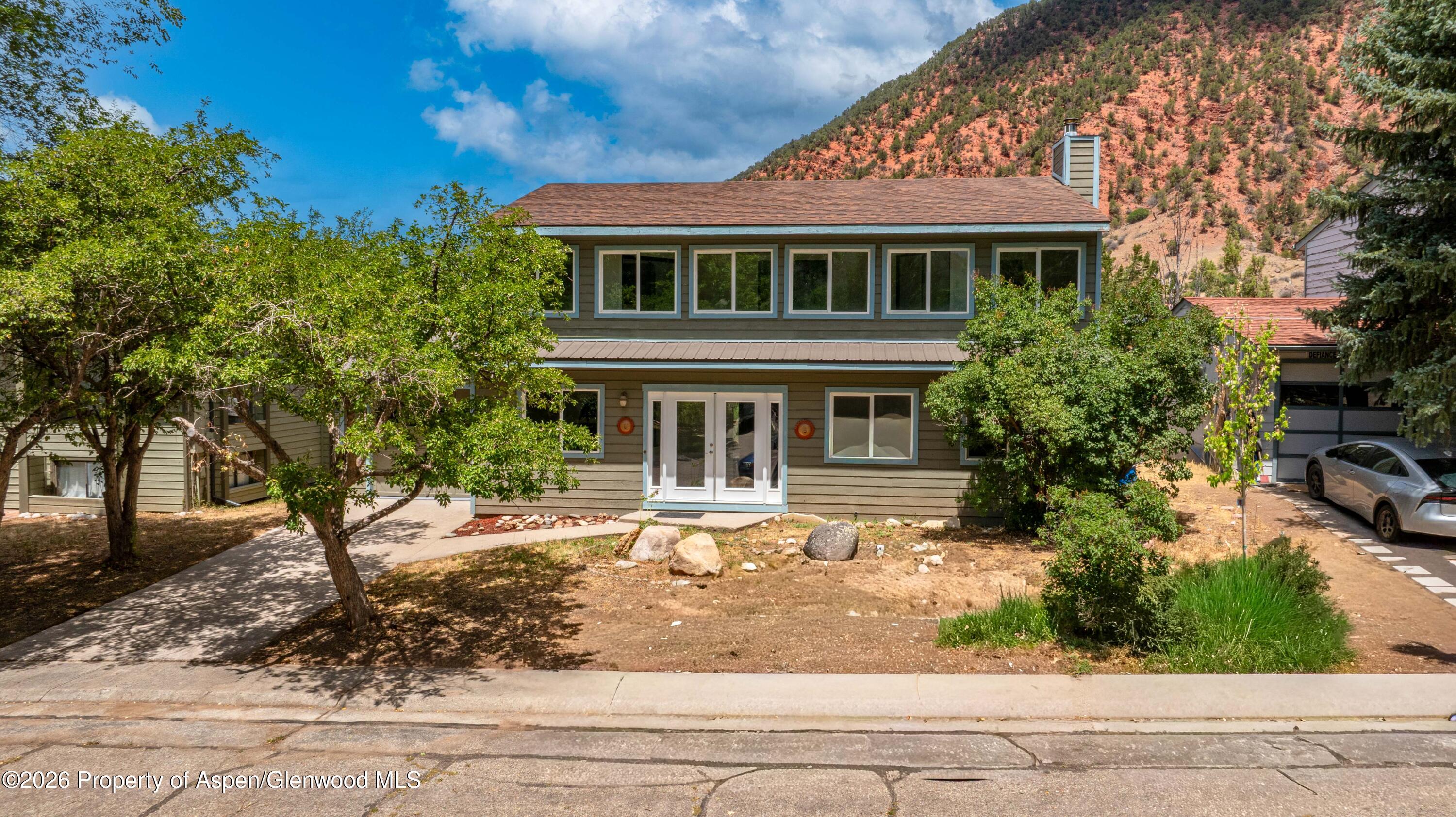 1102 Valley View Road Property Photo 1