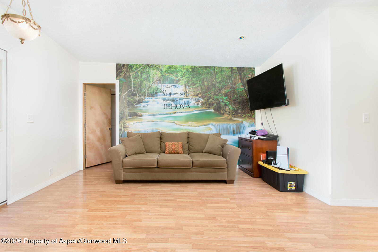 1900 Willits Lane 21 Property Photo 5