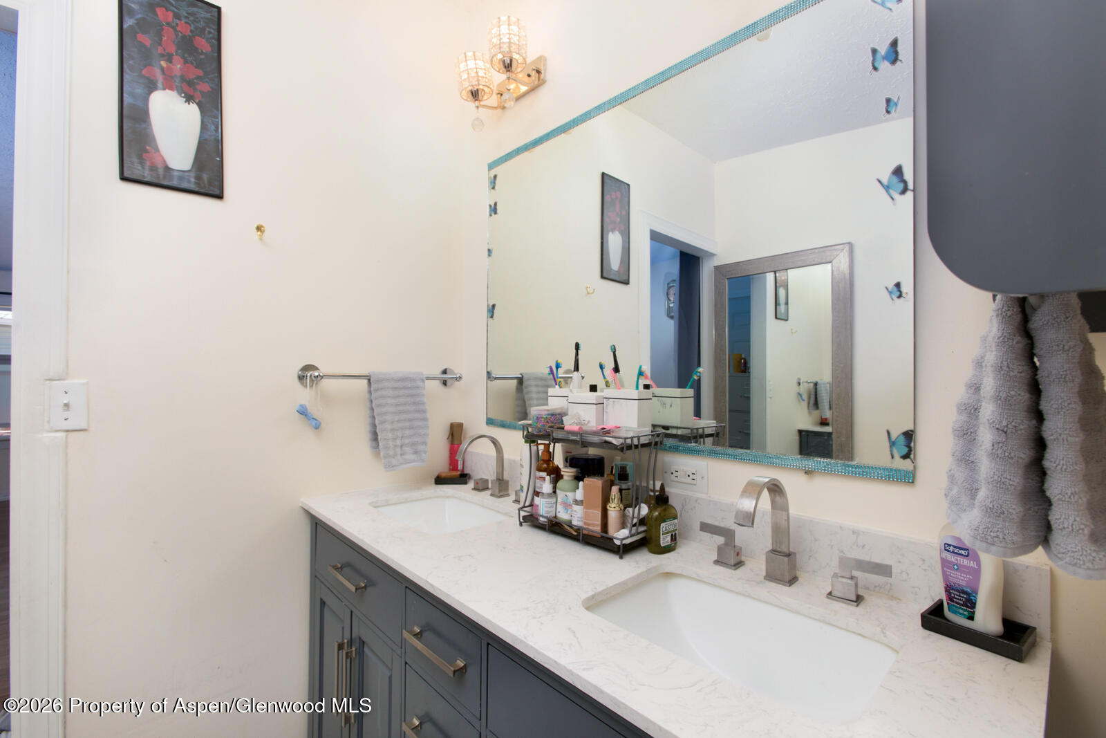 1900 Willits Lane 21 Property Photo 26