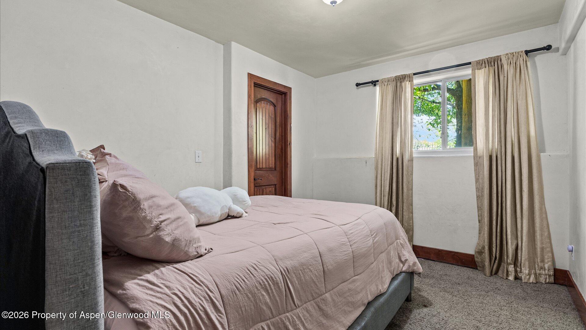 390 Jenny Place Property Photo 27