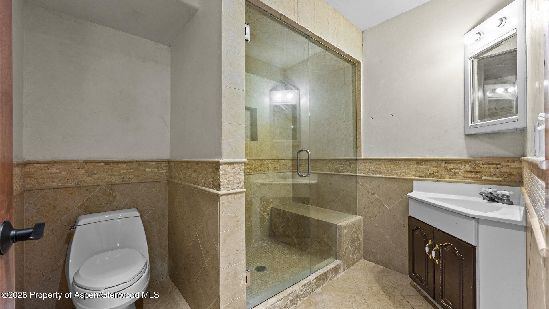 390 Jenny Place Property Photo 31
