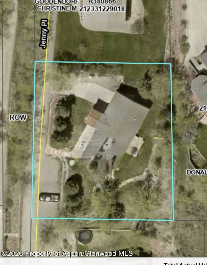 390 Jenny Place Property Photo 46