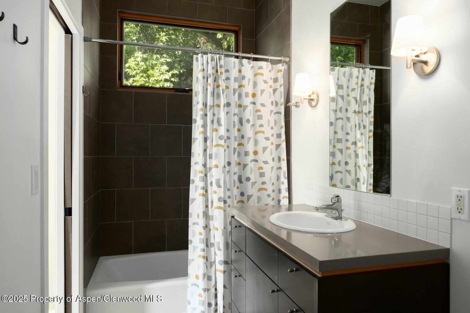 200 E Homestead Drive Property Photo 16
