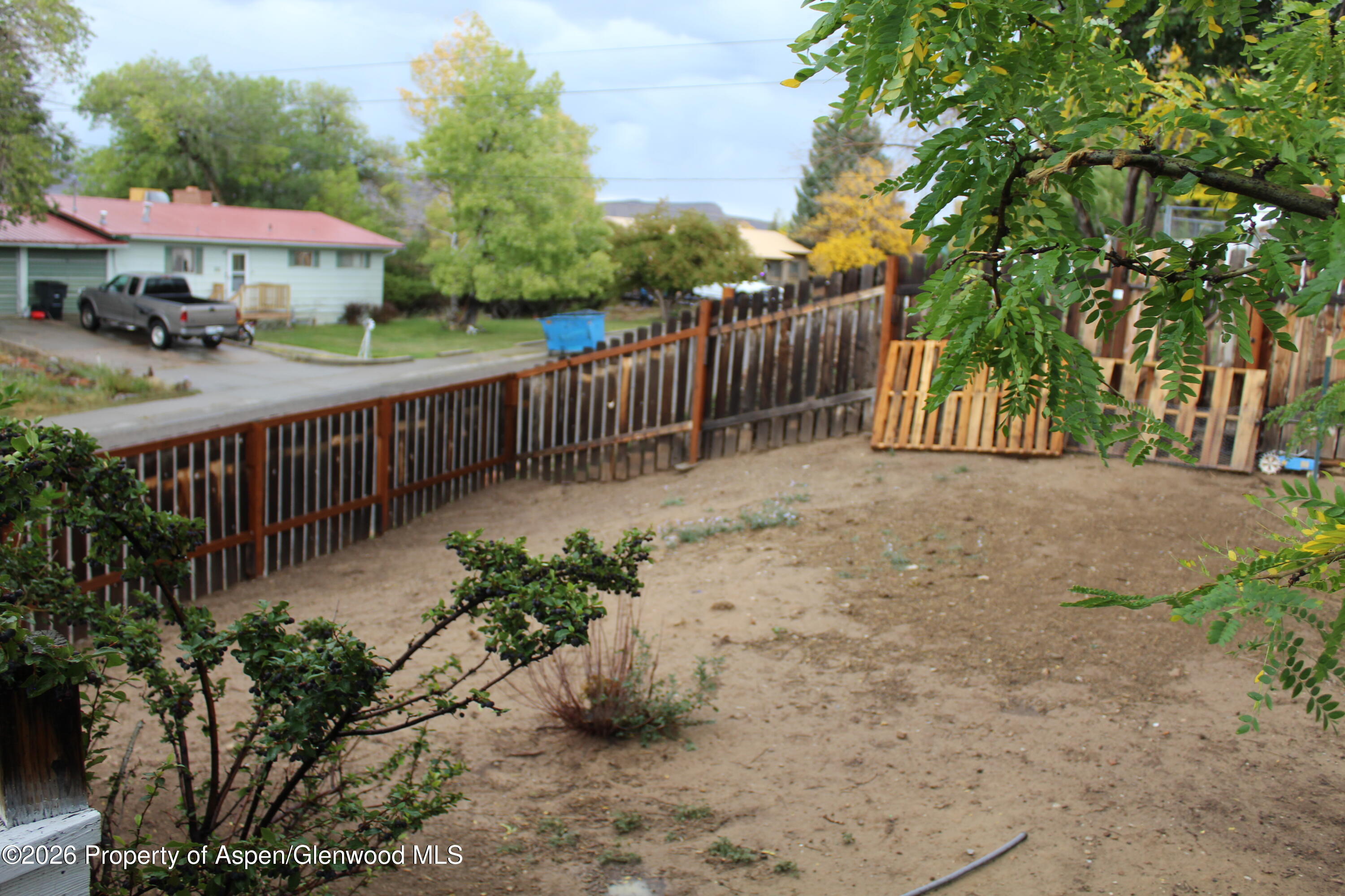243 Crest Street Property Photo 18