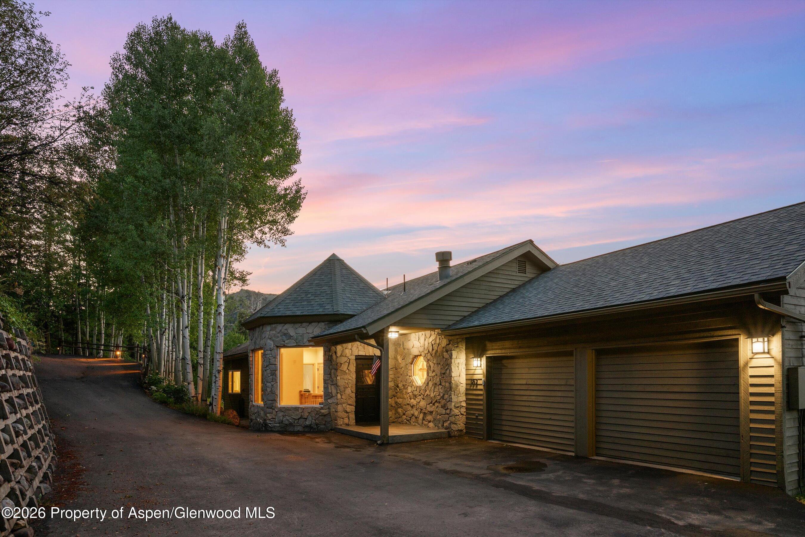 352 Faraway Road Property Photo 4