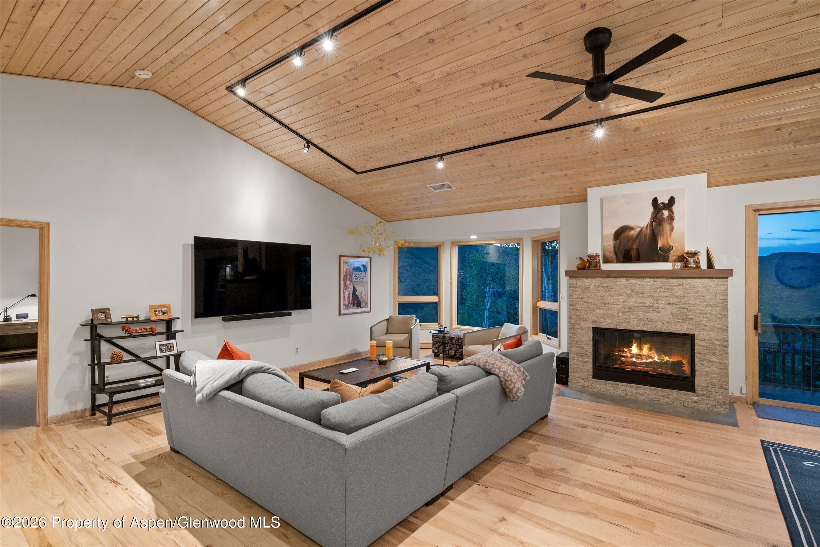 352 Faraway Road Property Photo 9