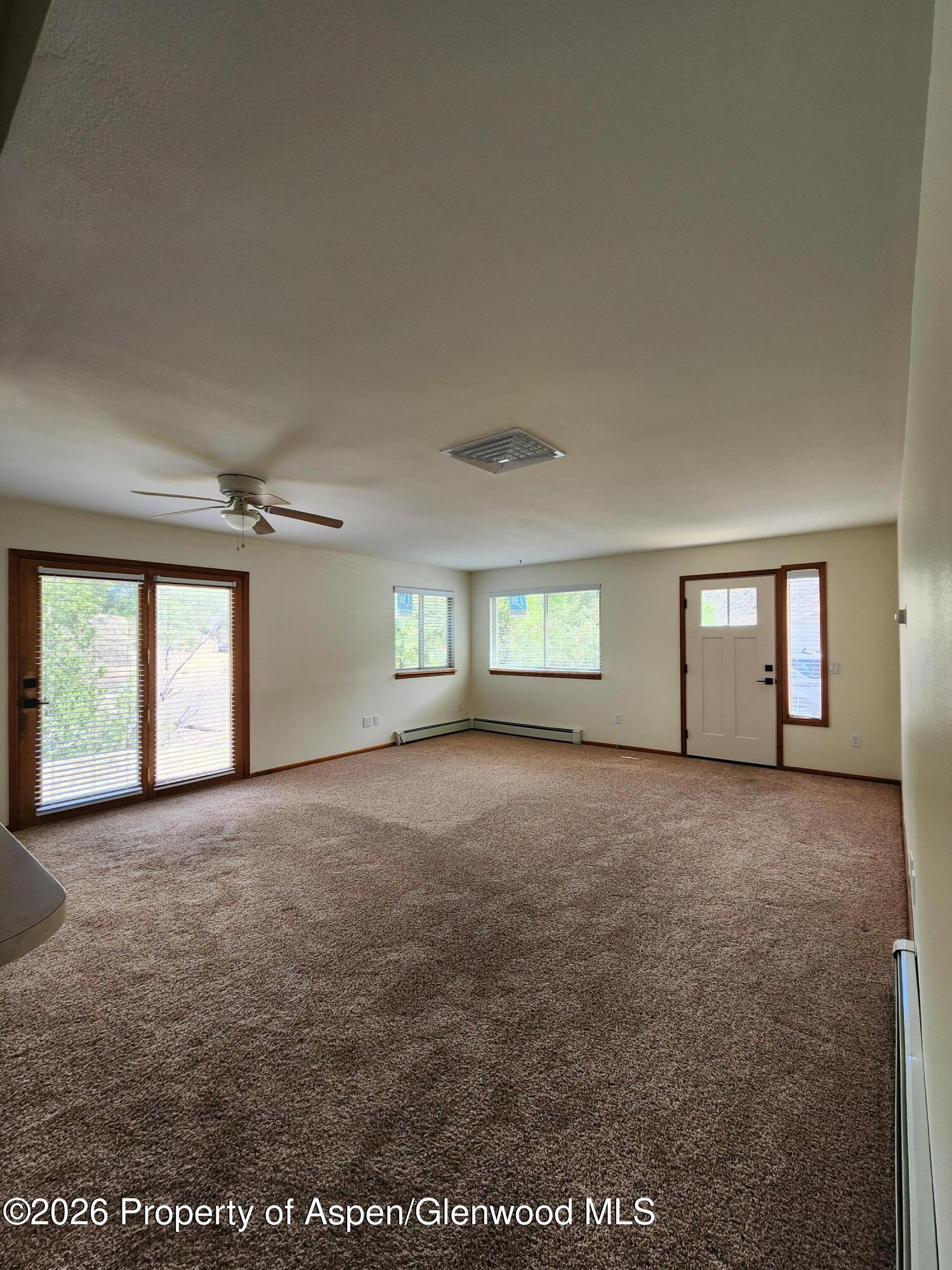 230 S E Avenue Property Photo 2
