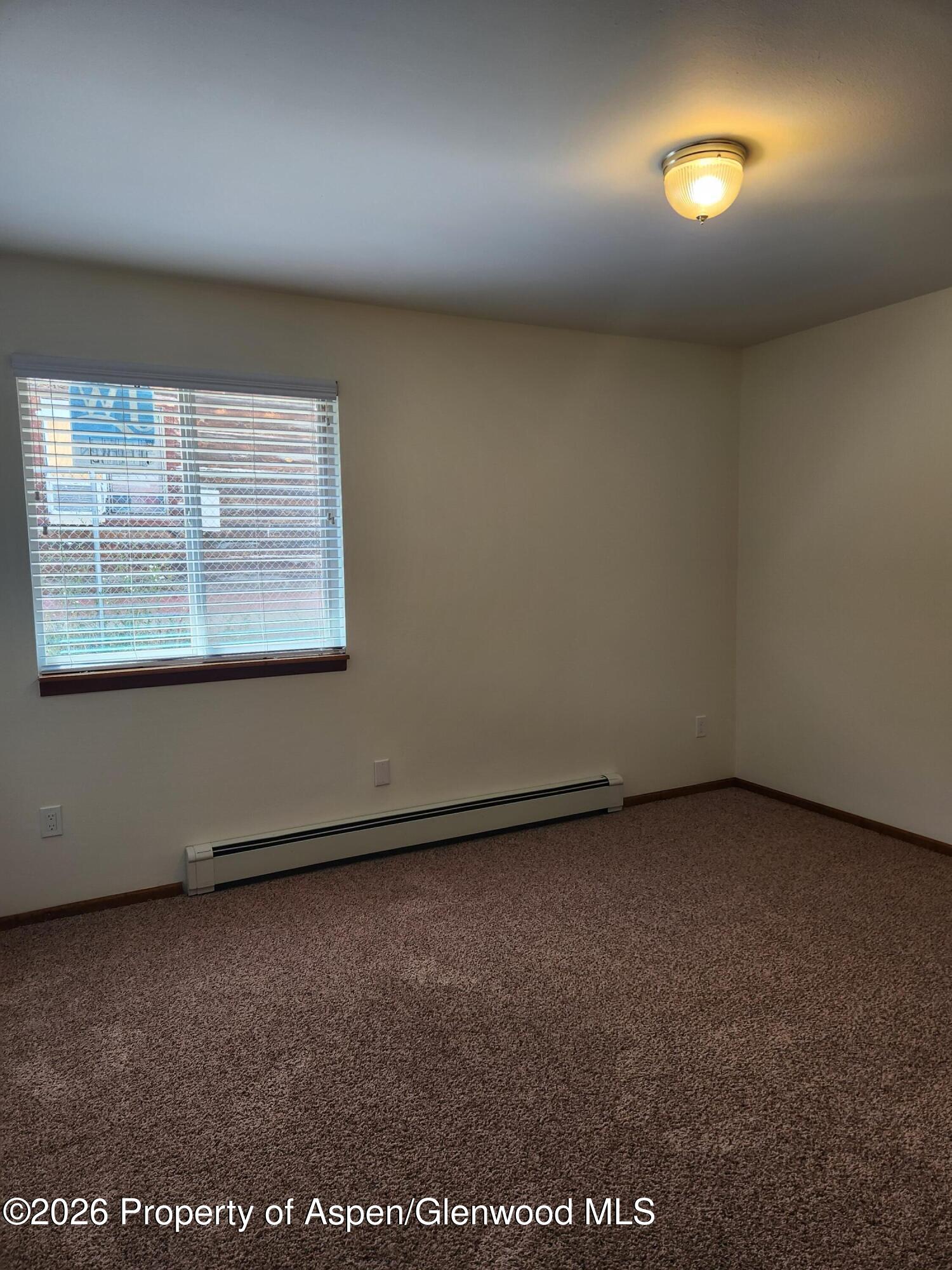 230 S E Avenue Property Photo 9