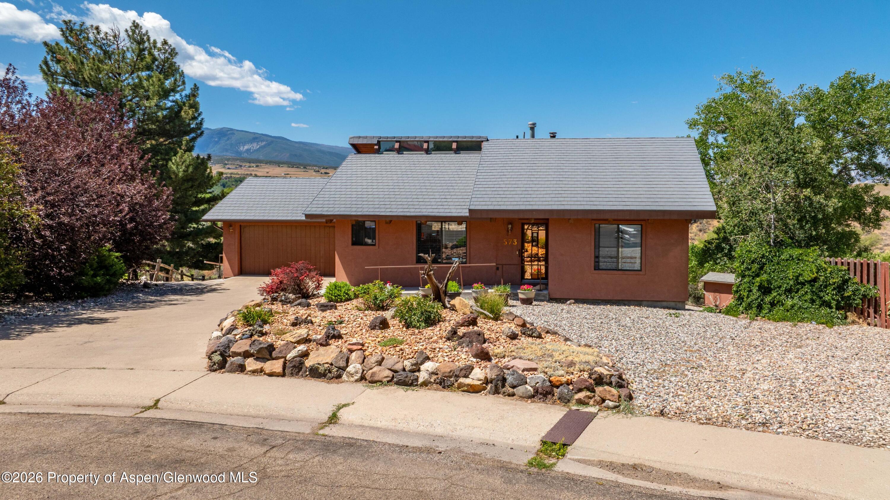 573 Mesa Avenue Property Photo 2