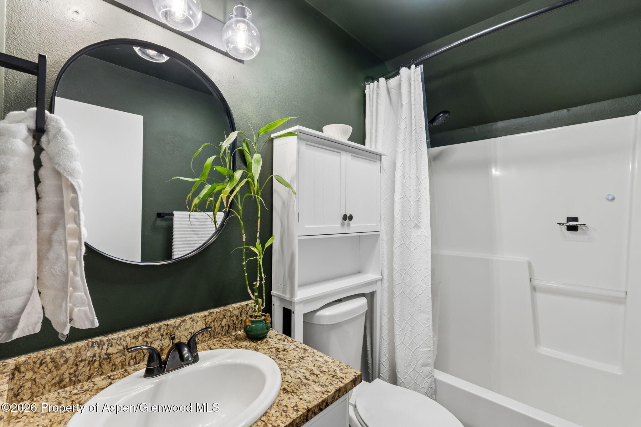 445 Porphyry Road 3 Property Photo 10