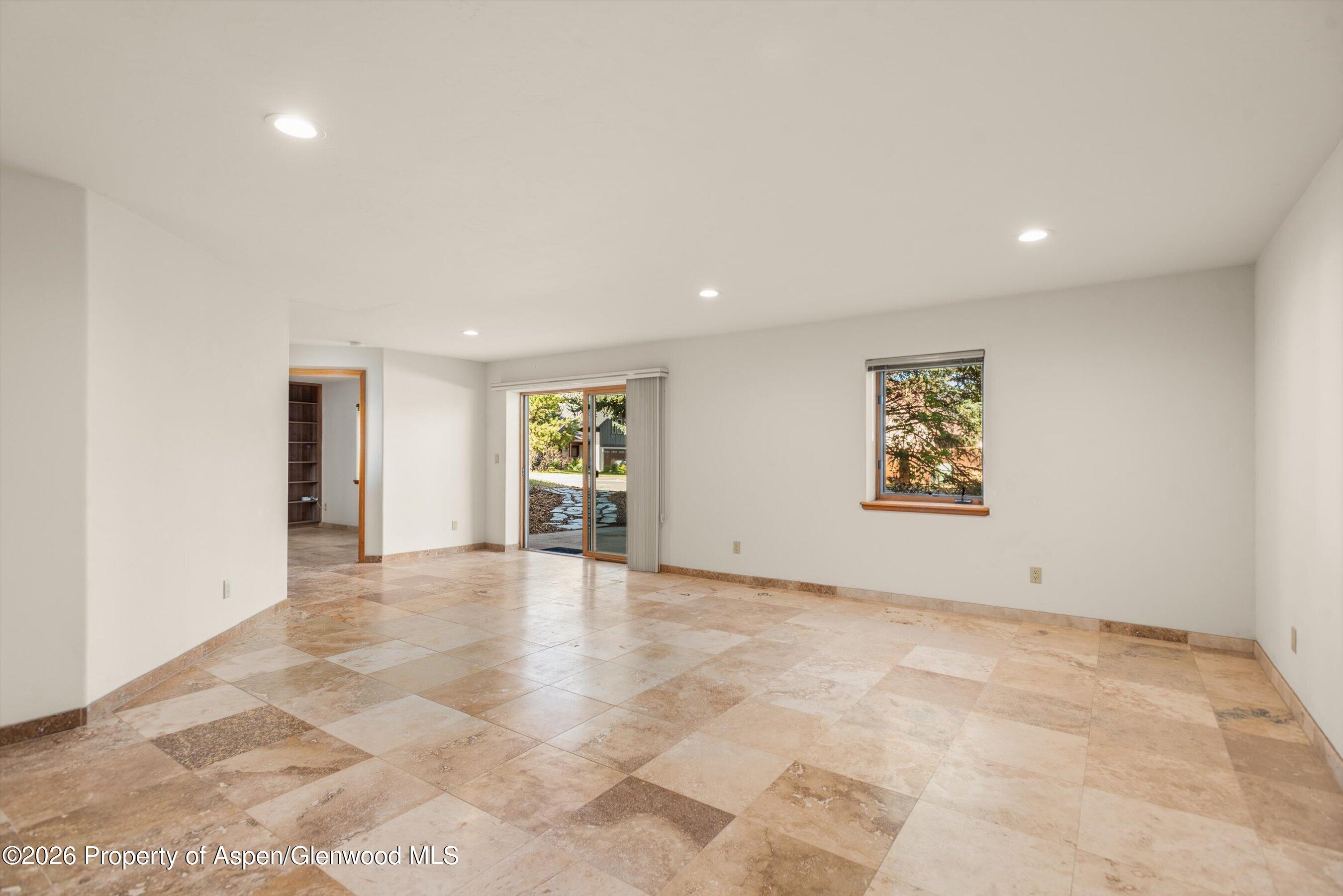 985 Lupine Circle Property Photo 16