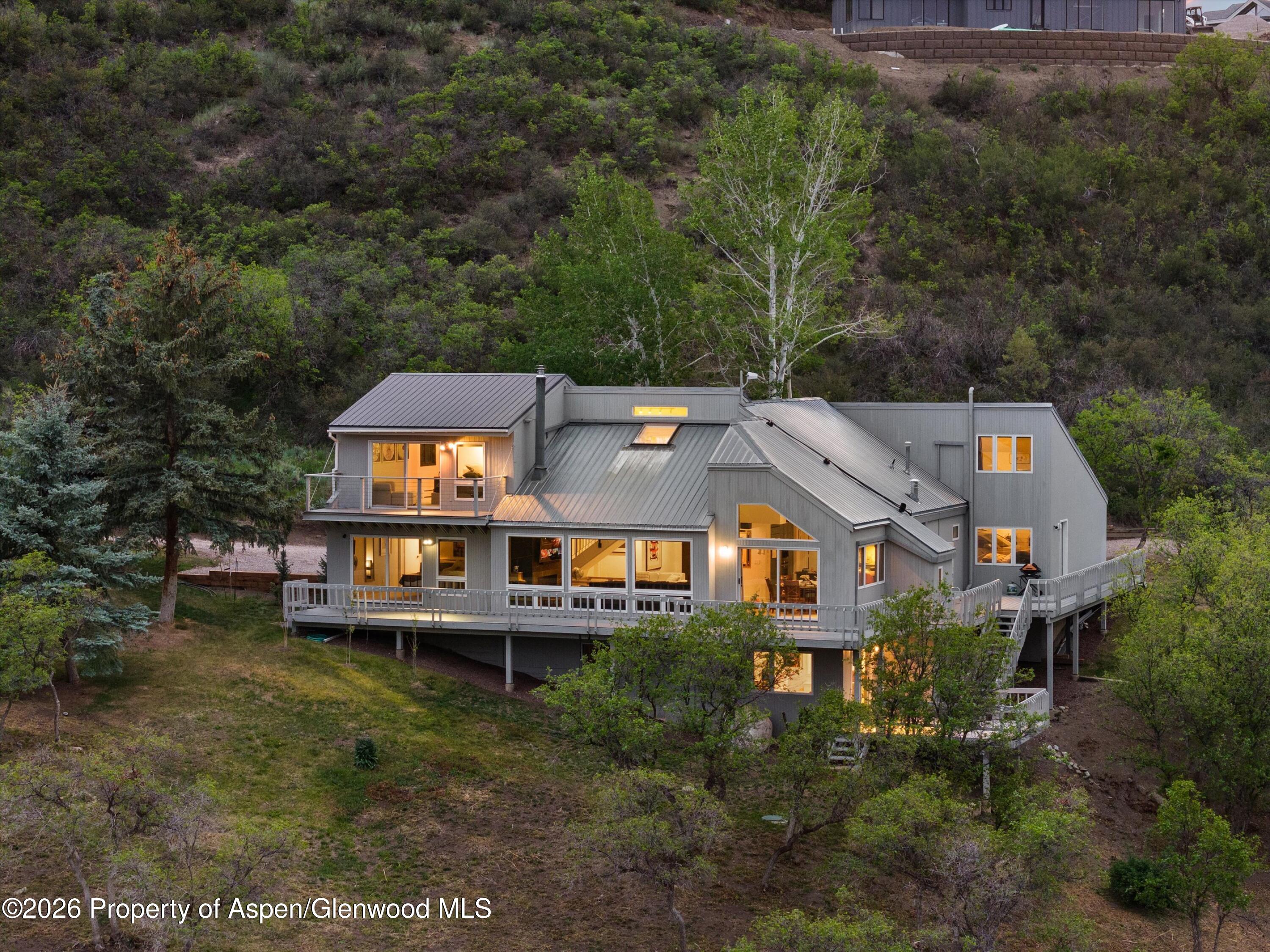 450 Solar Way Property Photo 1