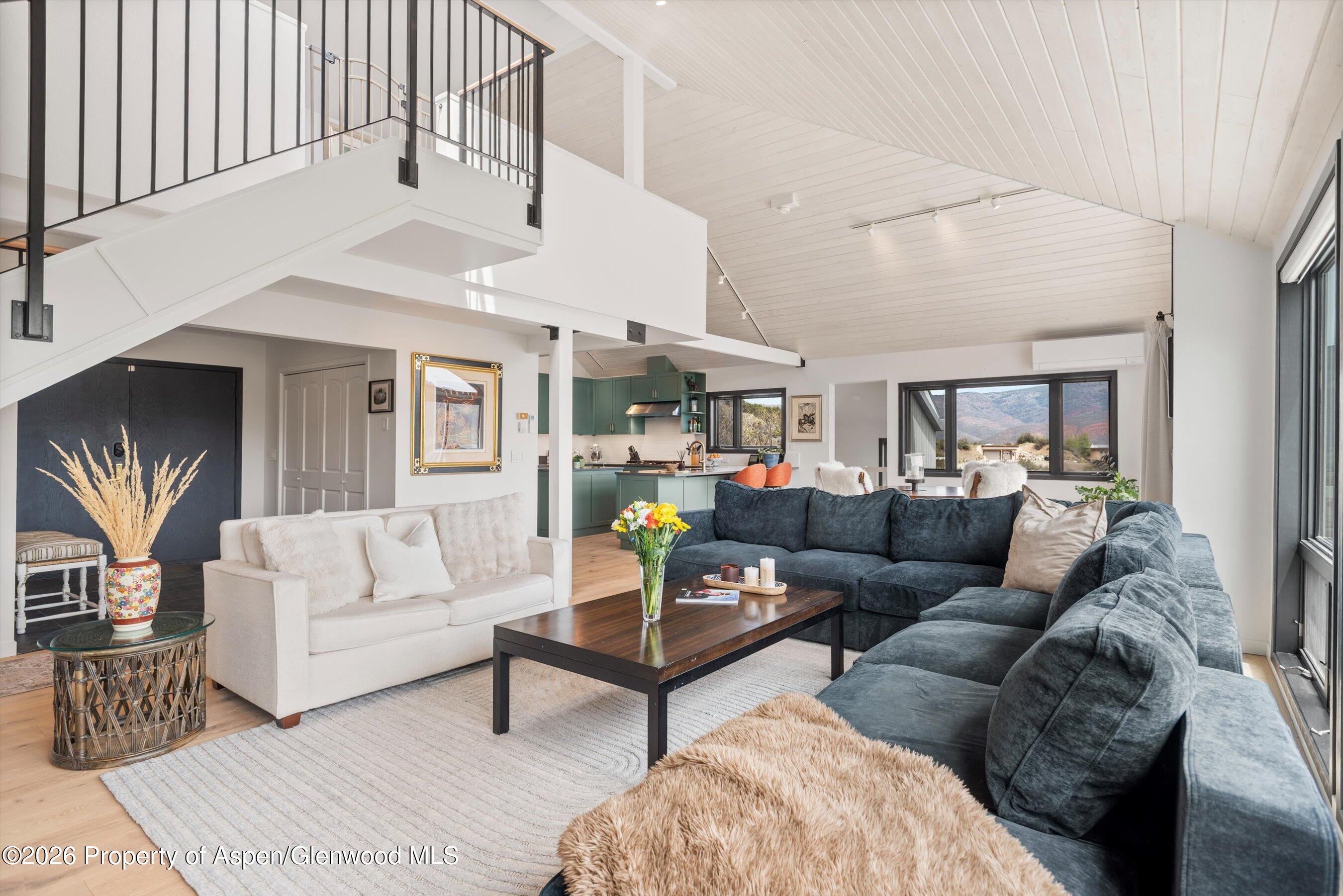 450 Solar Way Property Photo 7