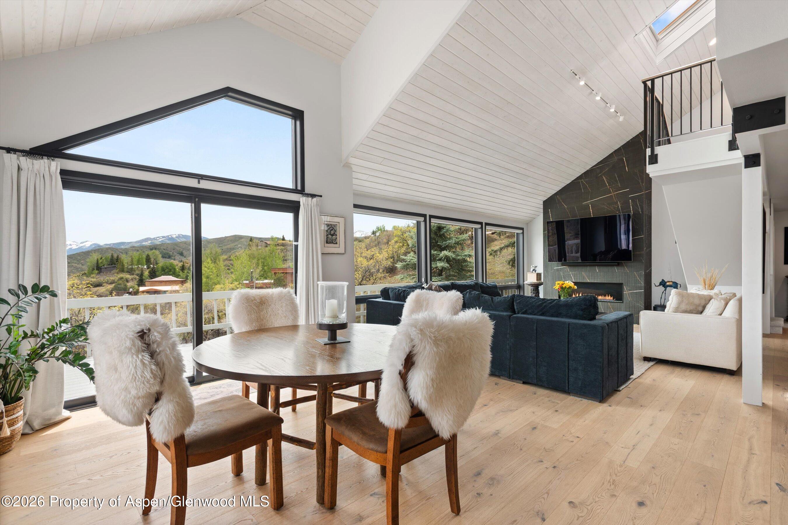 450 Solar Way Property Photo 15