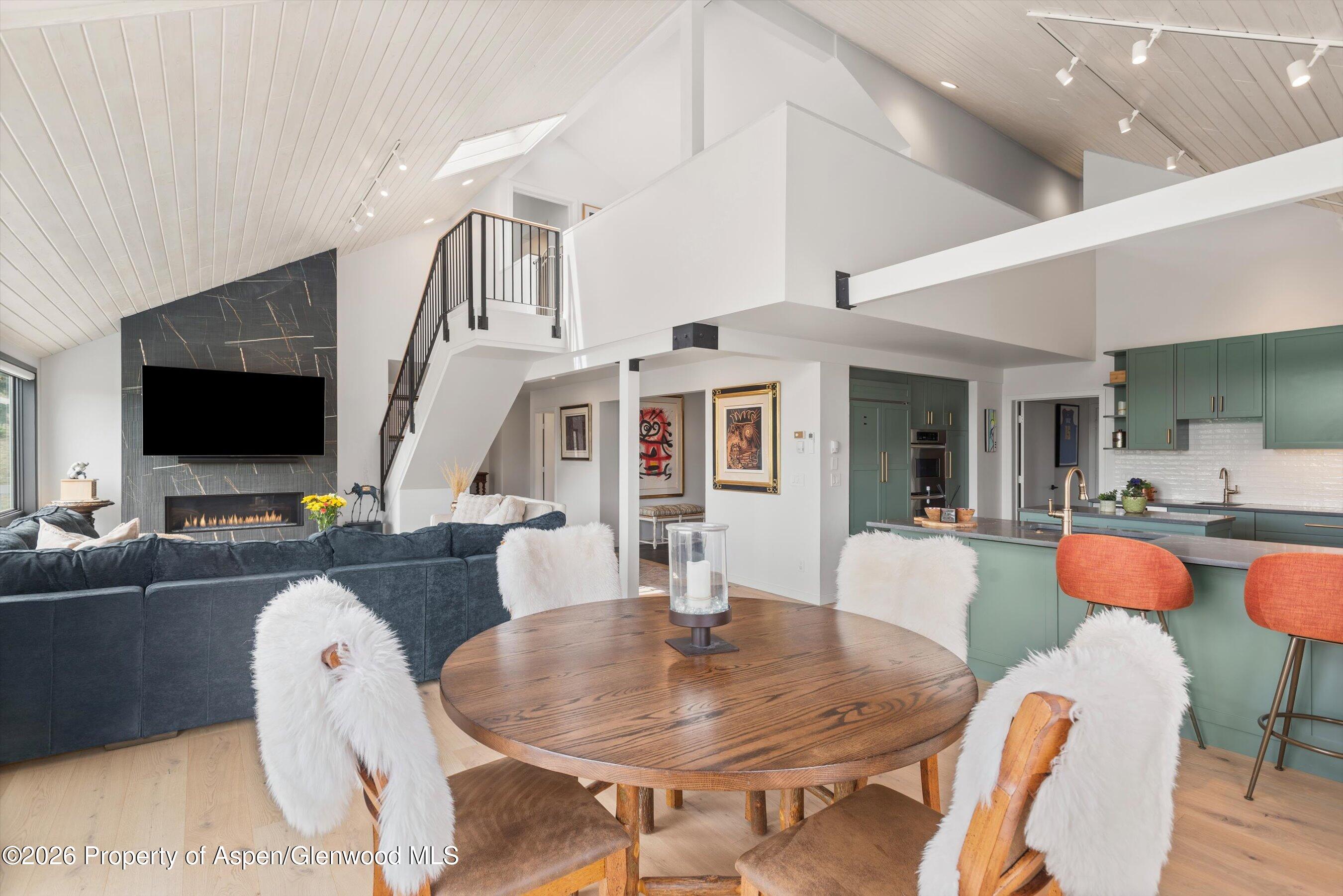 450 Solar Way Property Photo 16