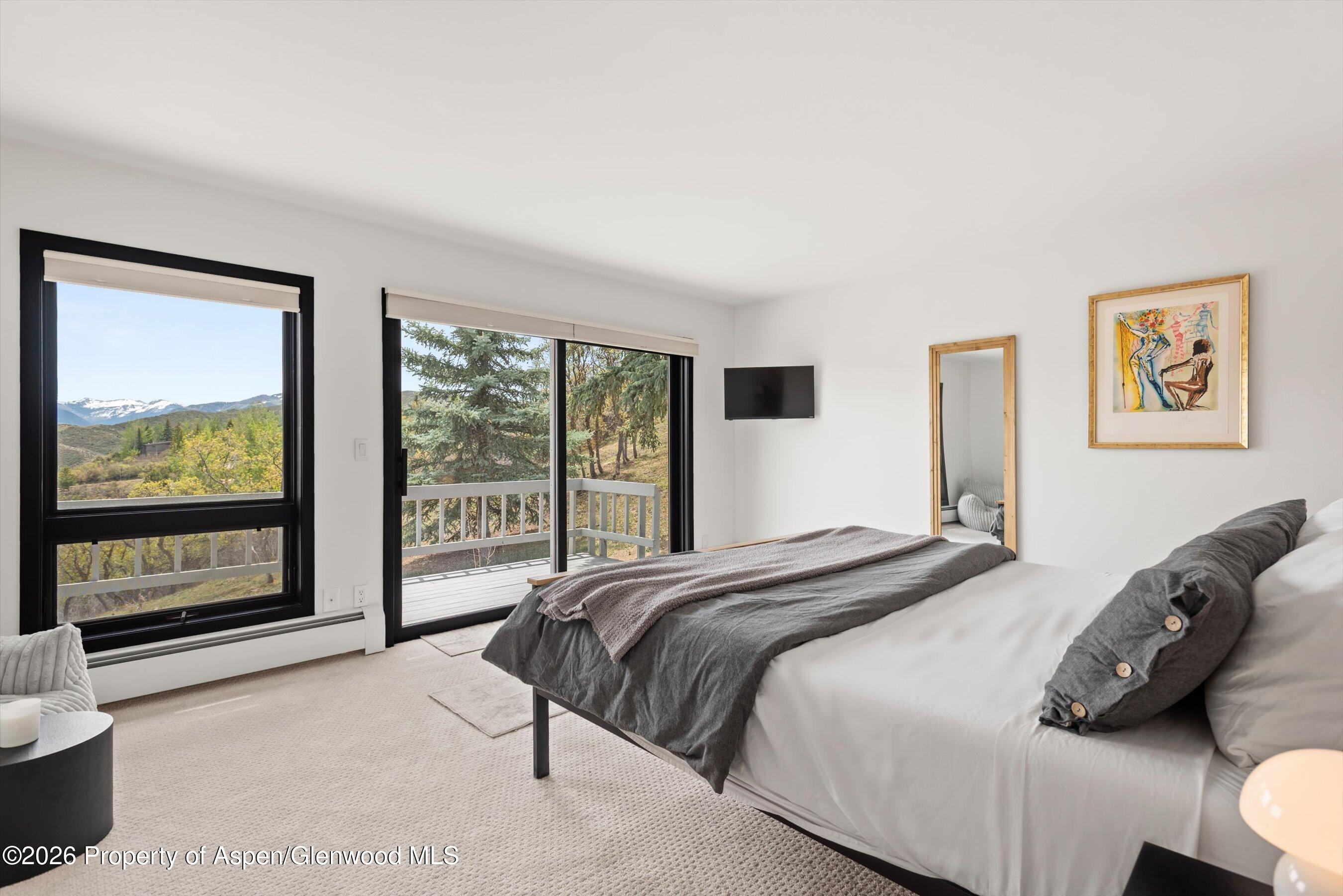 450 Solar Way Property Photo 33
