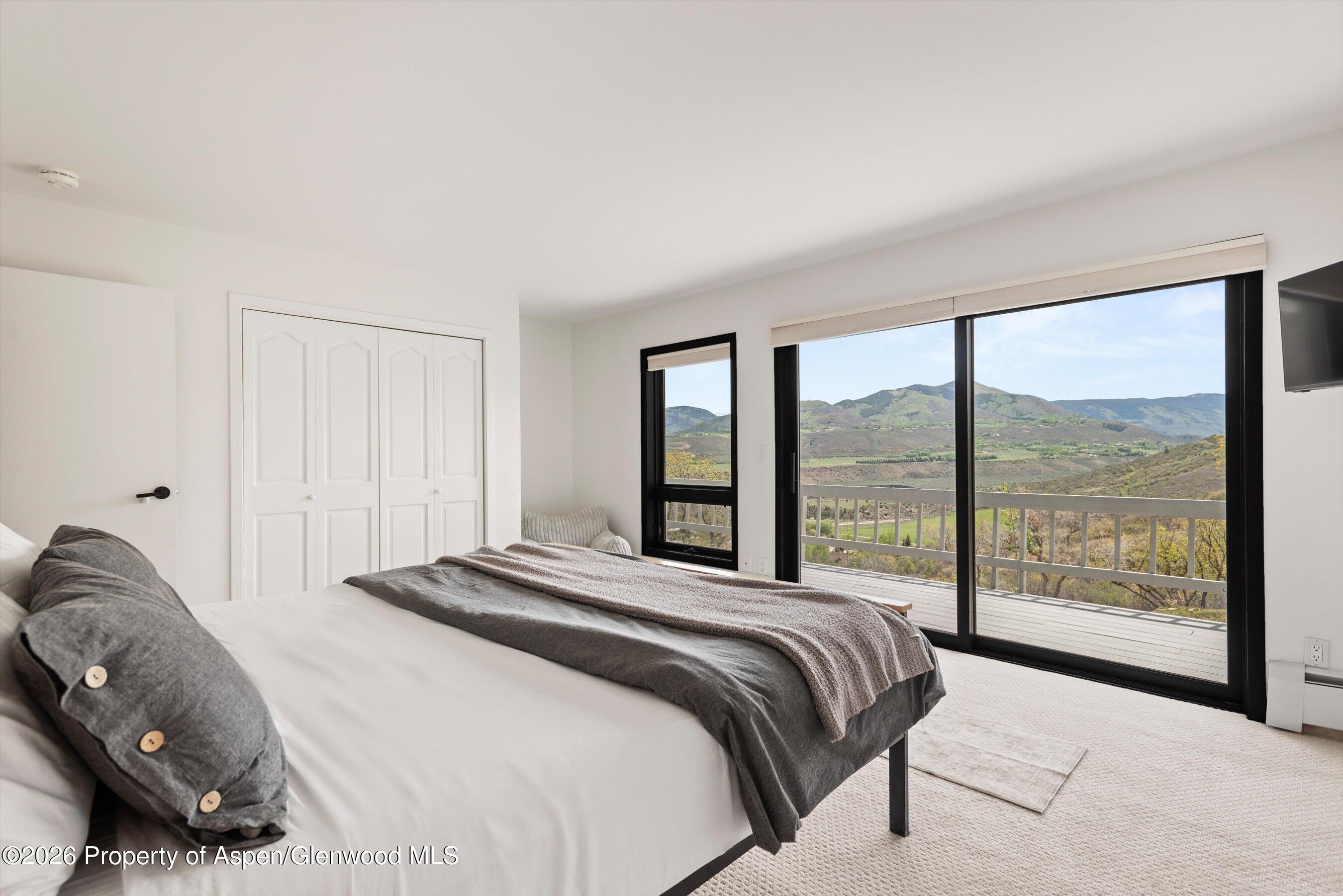 450 Solar Way Property Photo 34