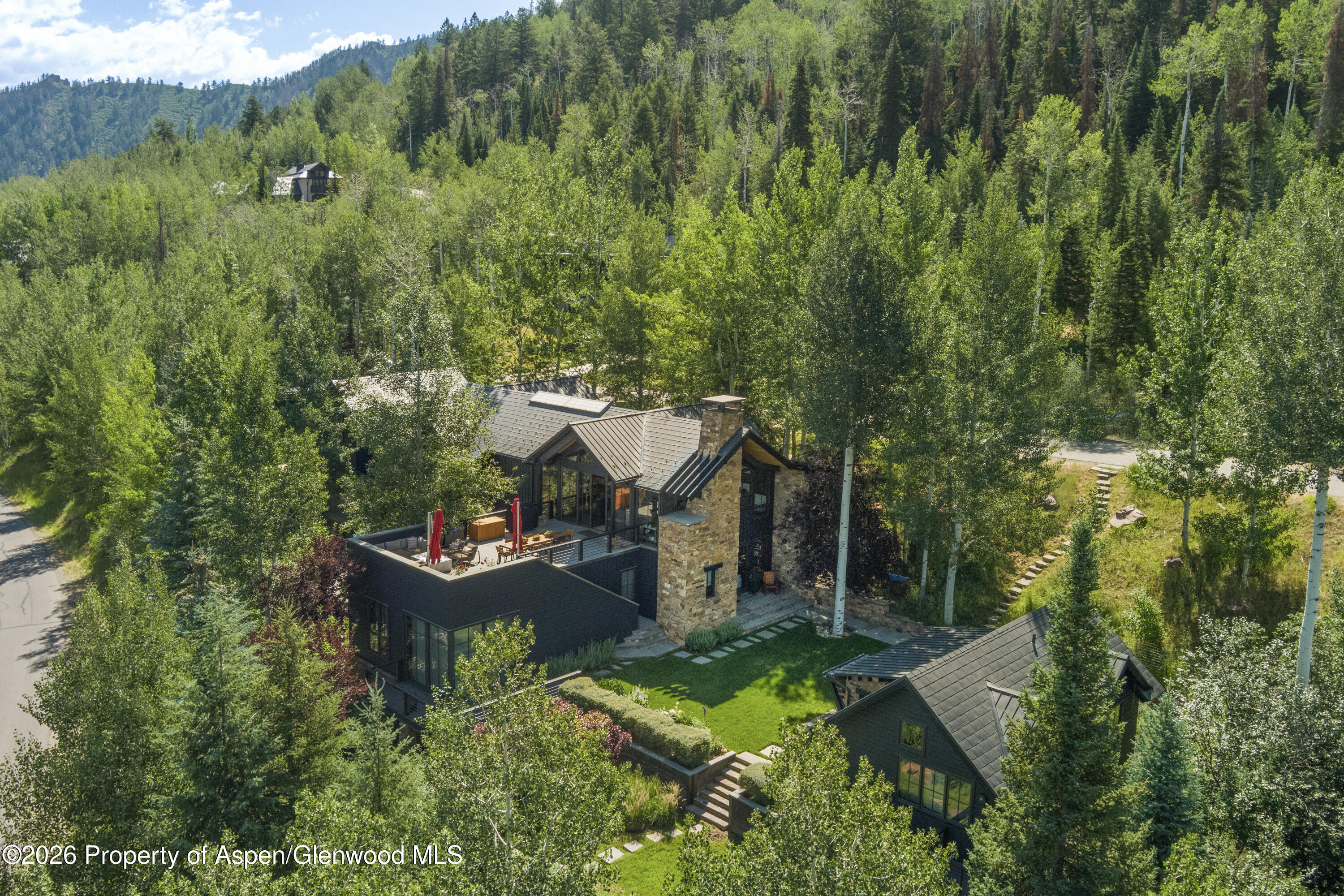 111 Powderbowl Trail Property Photo 2