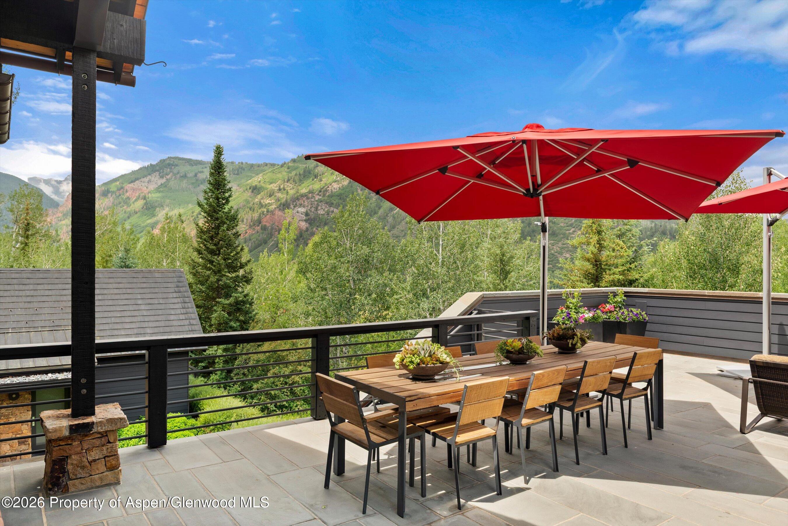111 Powderbowl Trail Property Photo 9