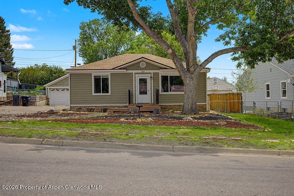 929 Ranney Street Property Photo 1
