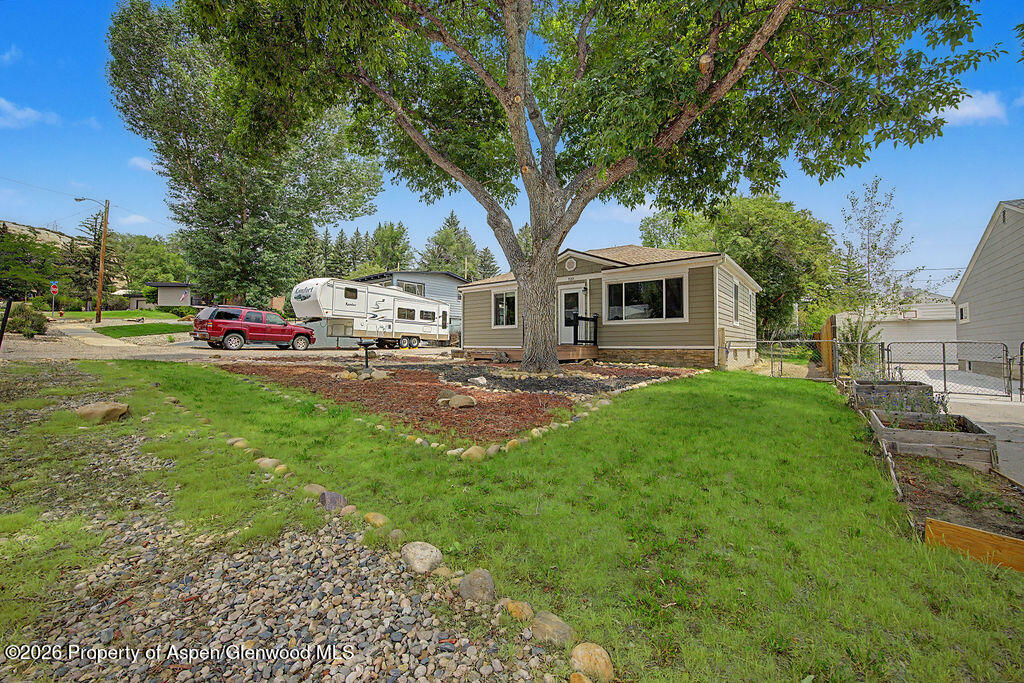 929 Ranney Street Property Photo 3