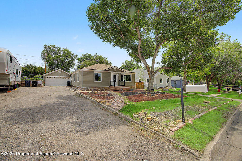 929 Ranney Street Property Photo 4