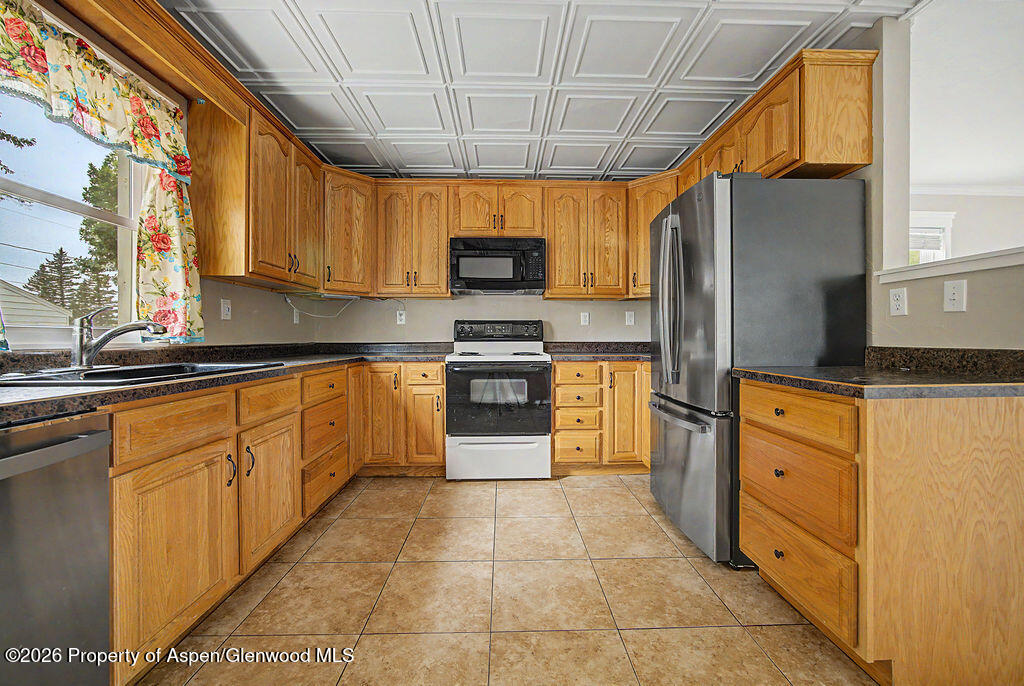 929 Ranney Street Property Photo 14
